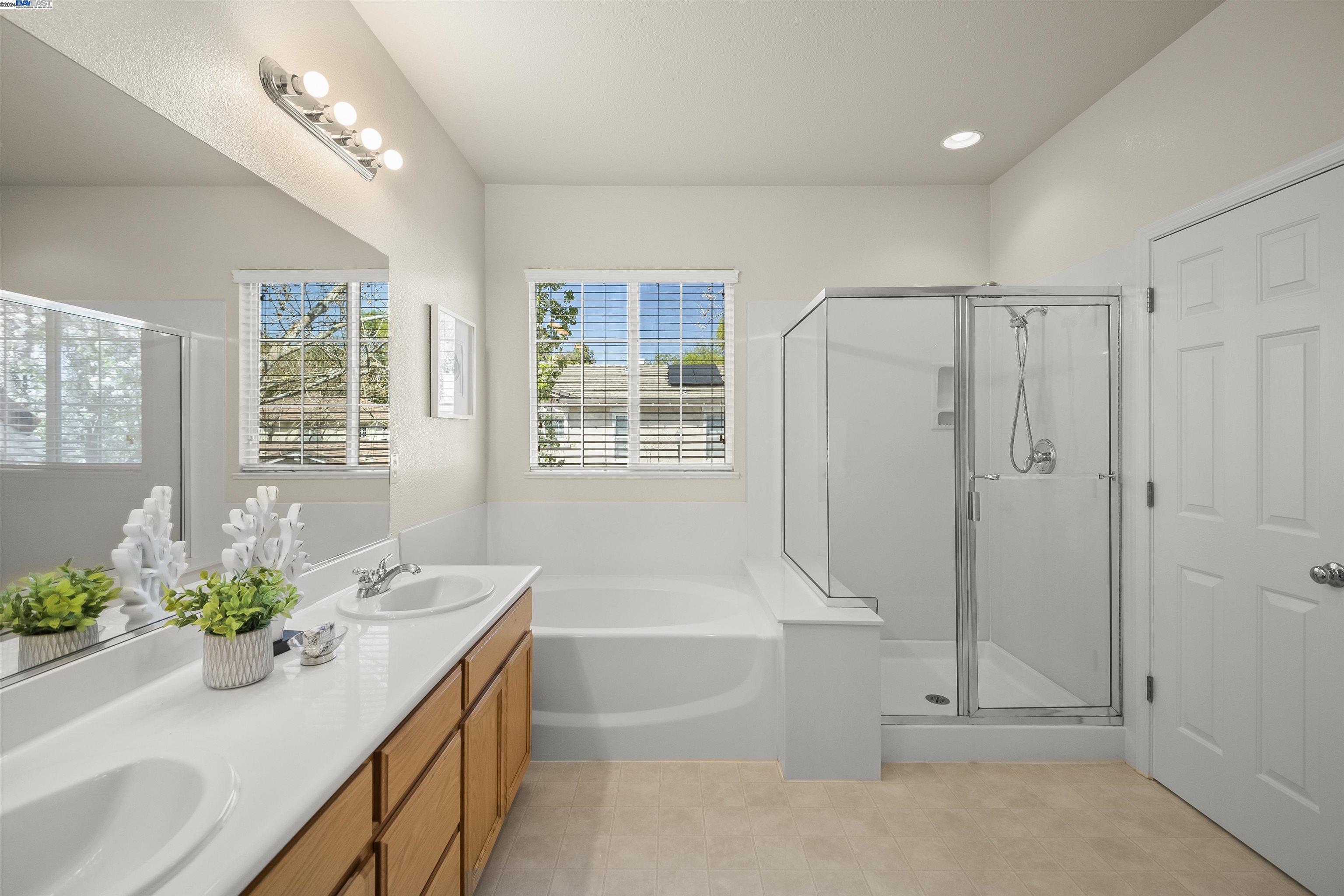 Detail Gallery Image 17 of 25 For 1912 Birchwood Cmn, Livermore,  CA 94550 - 3 Beds | 2/1 Baths