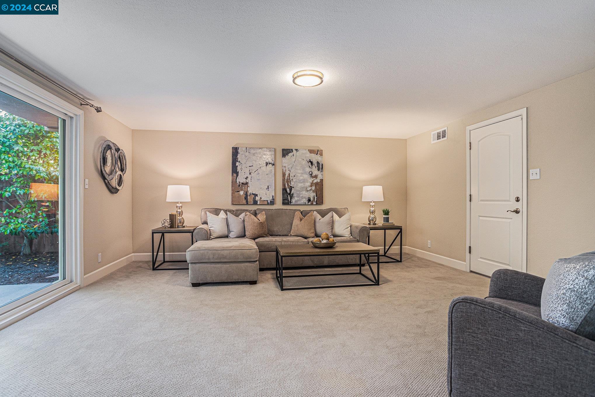 Detail Gallery Image 31 of 48 For 18065 Lamson Rd, Castro Valley,  CA 94546 - 4 Beds | 2/1 Baths
