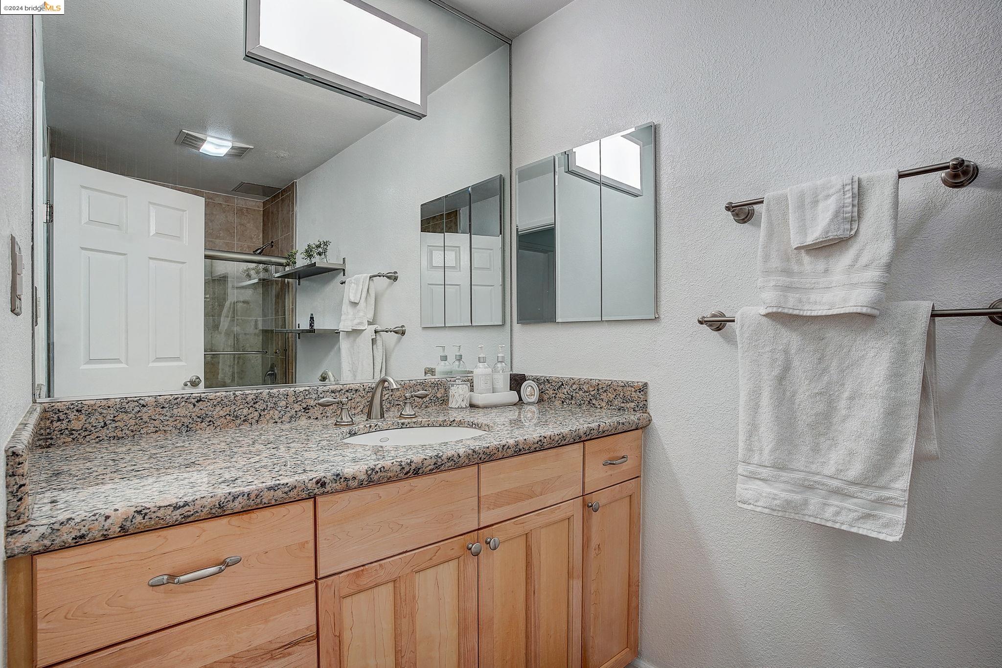 Detail Gallery Image 12 of 45 For 77 Fairmount Ave #106,  Oakland,  CA 94611 - 1 Beds | 1 Baths