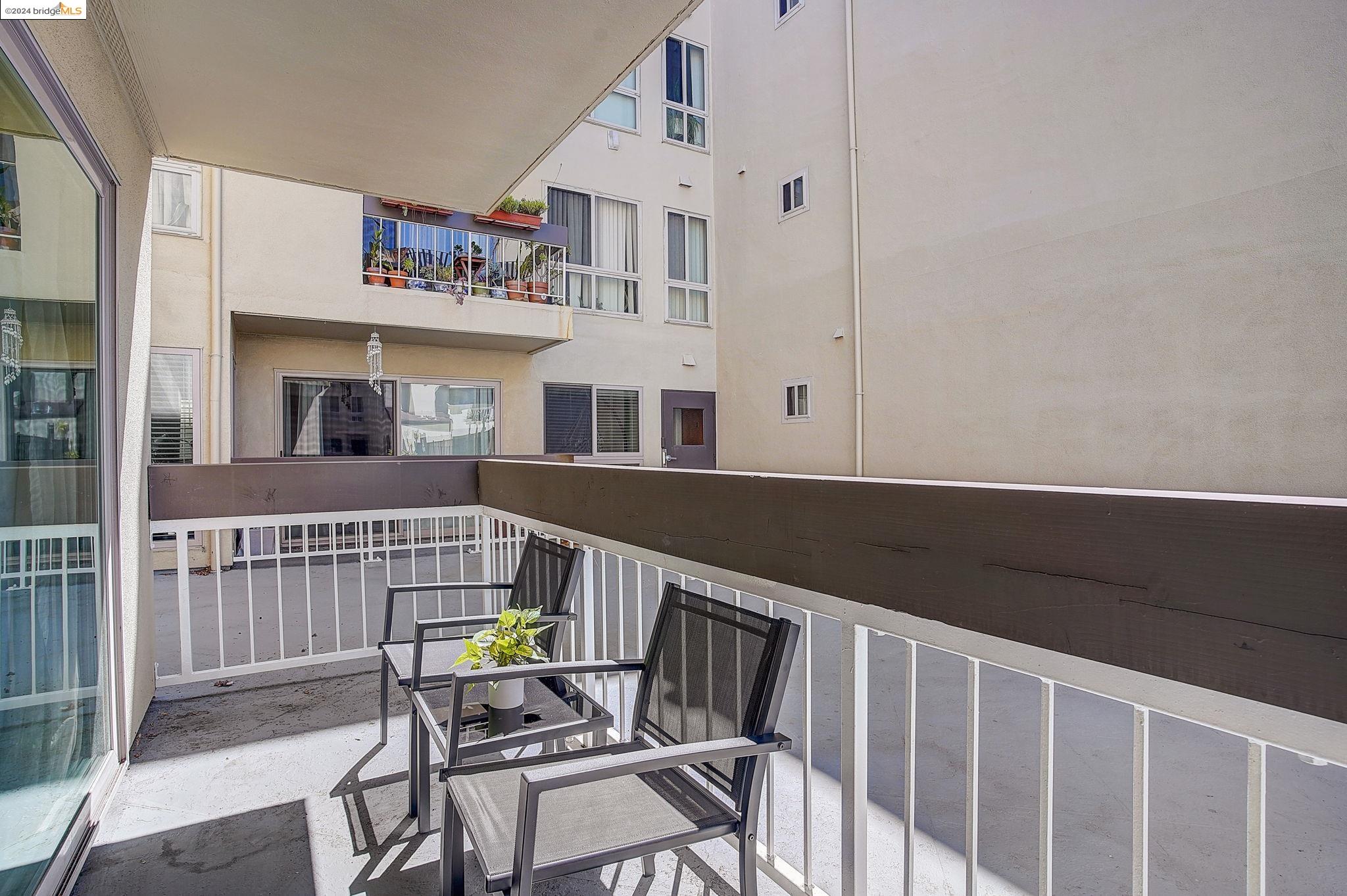 Detail Gallery Image 17 of 45 For 77 Fairmount Ave #106,  Oakland,  CA 94611 - 1 Beds | 1 Baths
