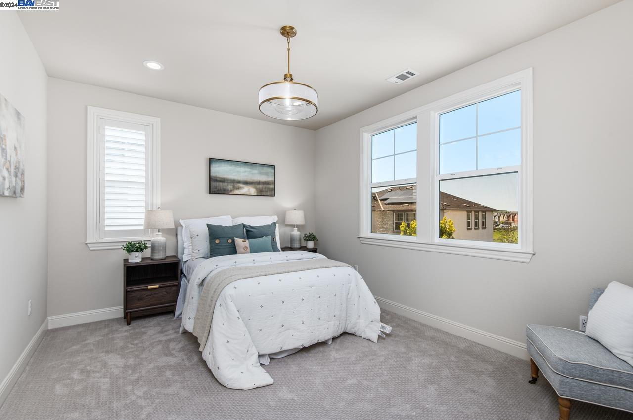 Detail Gallery Image 21 of 34 For 4322 Sunset View Dr, Dublin,  CA 94568 - 4 Beds | 2/1 Baths