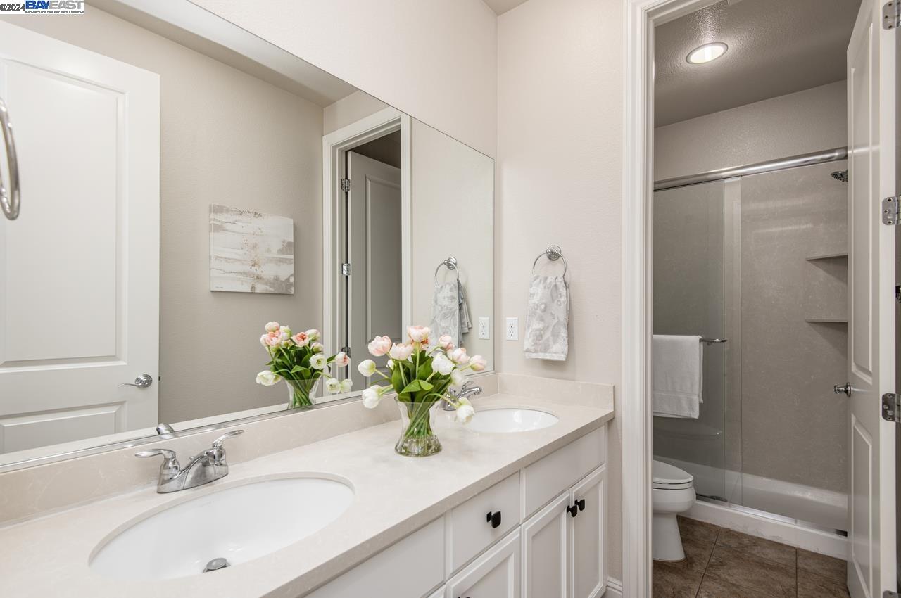 Detail Gallery Image 25 of 34 For 4322 Sunset View Dr, Dublin,  CA 94568 - 4 Beds | 2/1 Baths