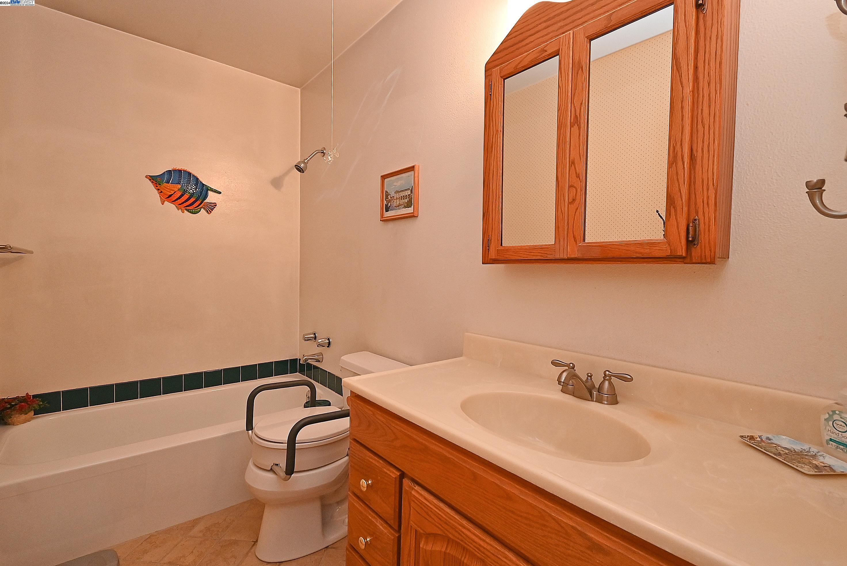 Detail Gallery Image 23 of 43 For 35824 Bettencourt St, Newark,  CA 94560 - 3 Beds | 2 Baths