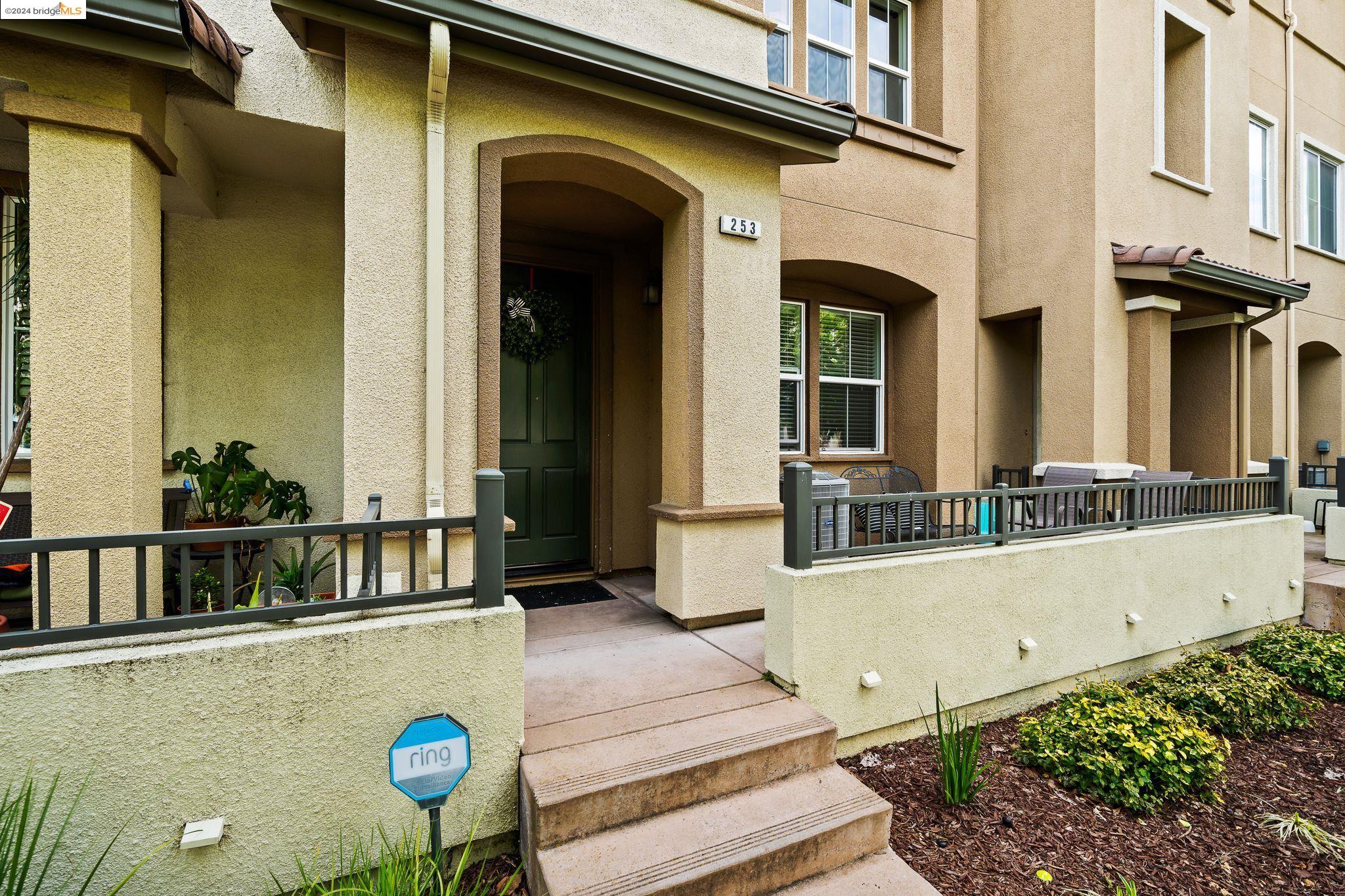 Photo #2: 41056005 Listing 
