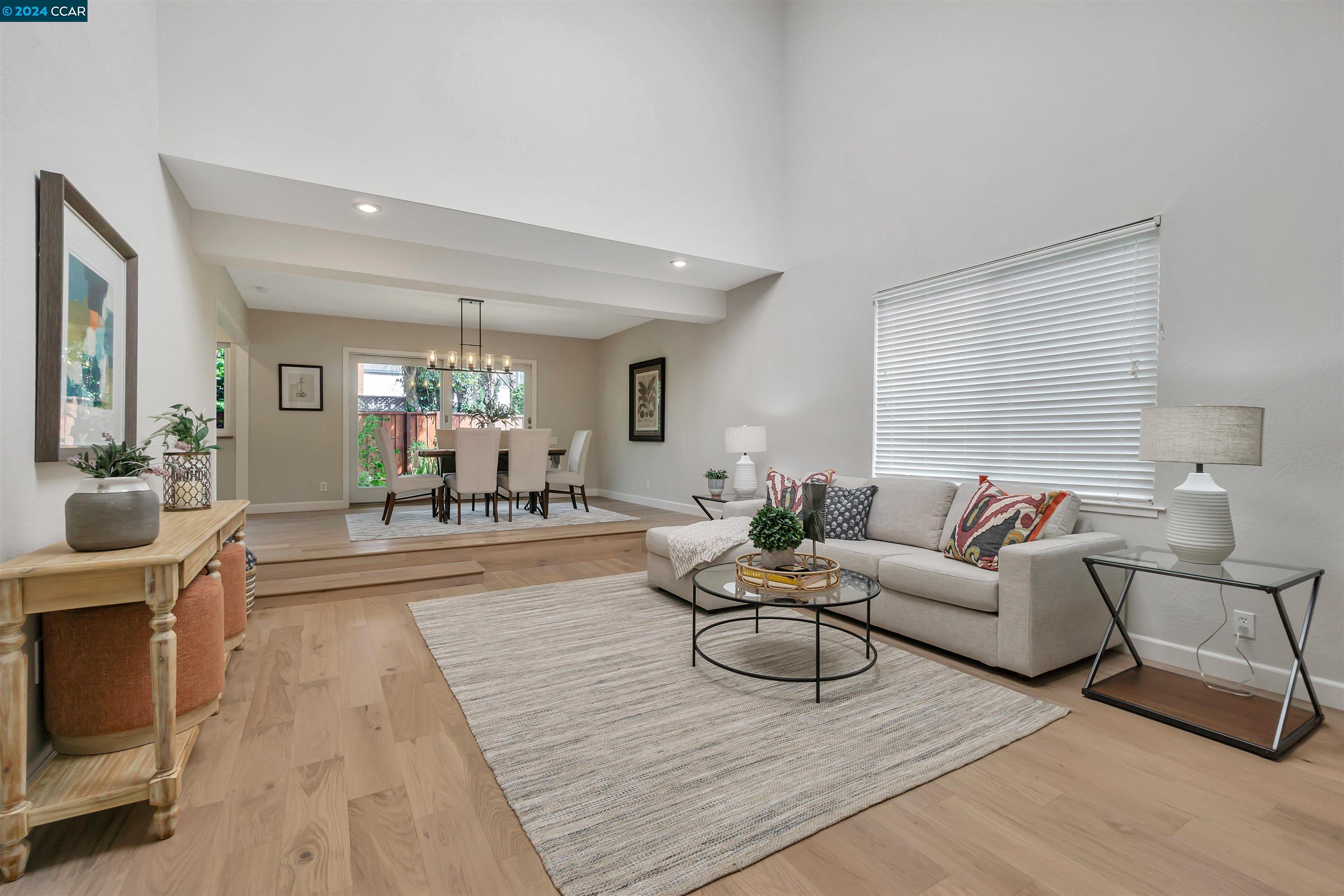 Detail Gallery Image 16 of 49 For 2872 Lyon Circle, Concord,  CA 94518 - 4 Beds | 2 Baths