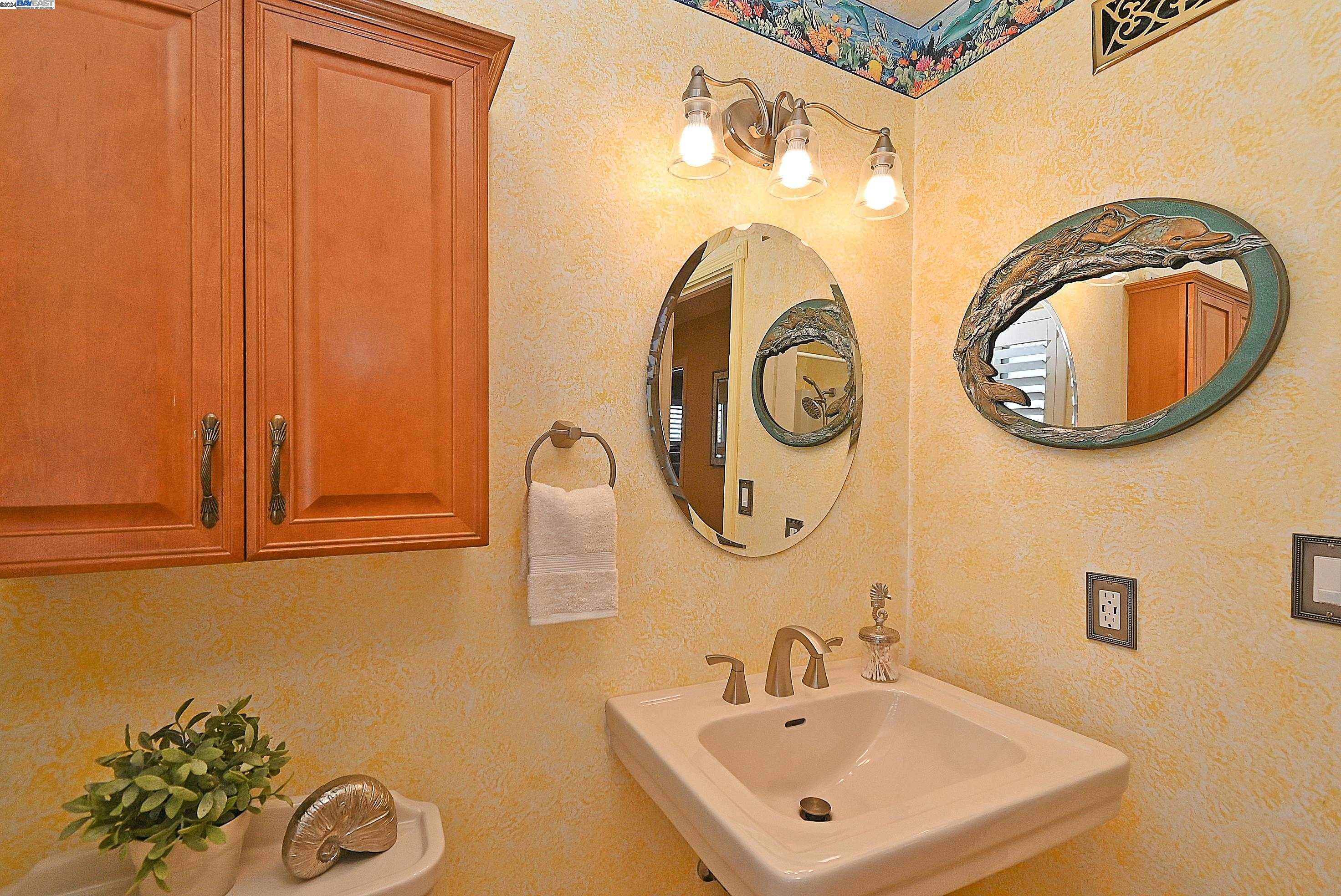 Detail Gallery Image 29 of 53 For 145 Shoreline Dr, Pittsburg,  CA 94565 - 3 Beds | 2/1 Baths