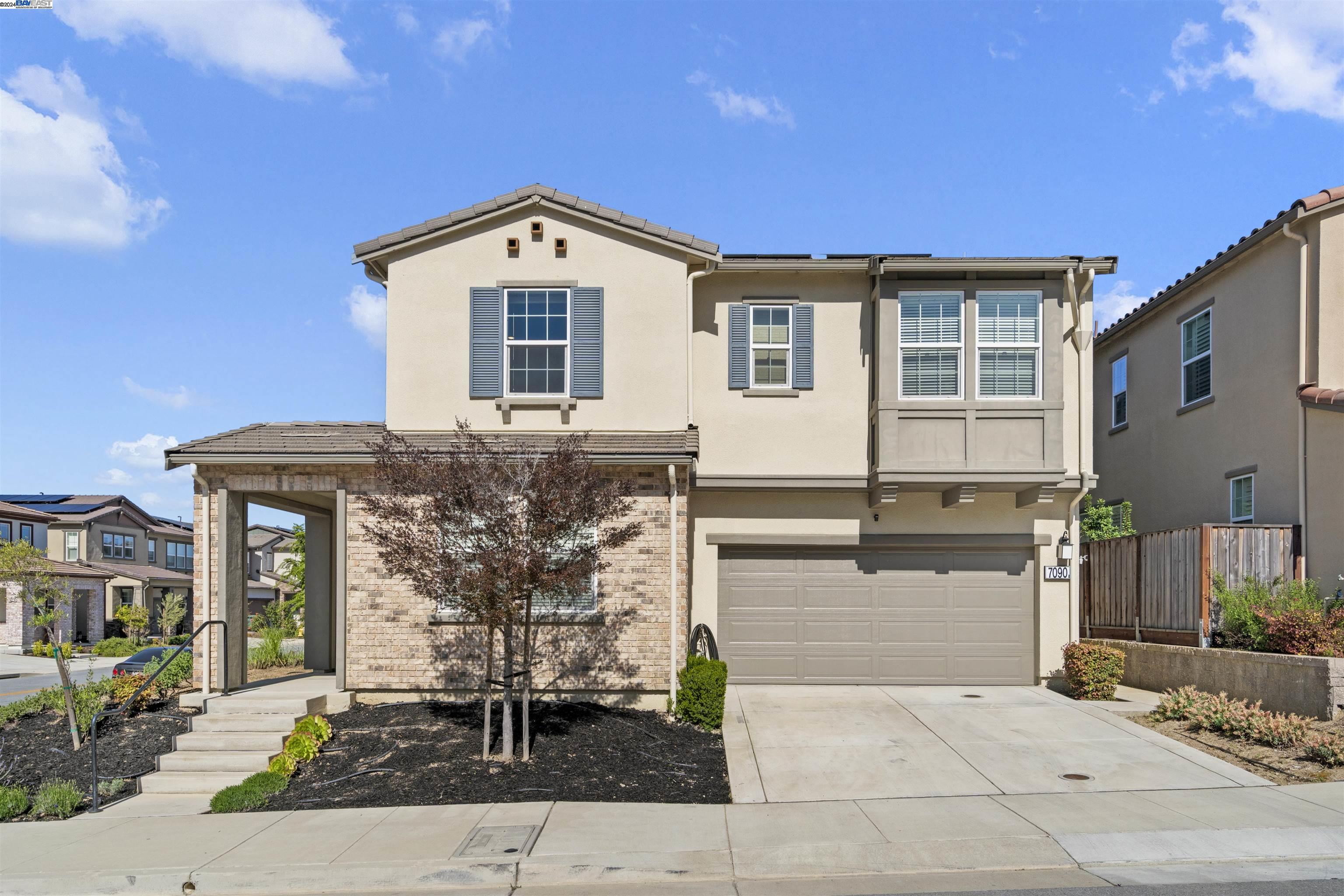 Detail Gallery Image 1 of 1 For 7090 Spumante Way, Gilroy,  CA 95020-2756 - 4 Beds | 3 Baths