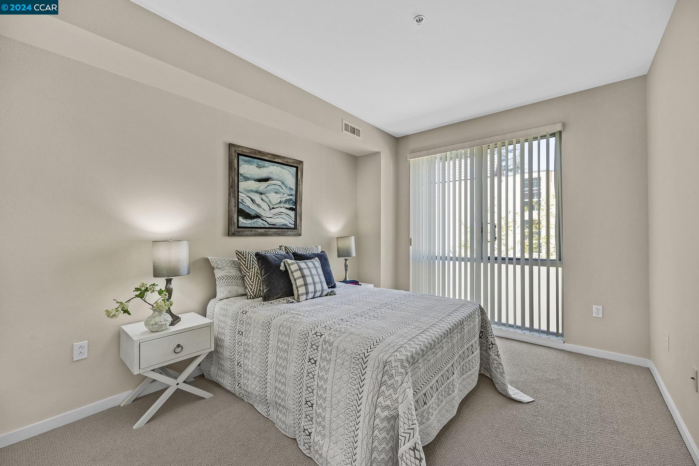 Detail Gallery Image 12 of 37 For 1655 N California Blvd #330,  Walnut Creek,  CA 94596 - 3 Beds | 2/1 Baths