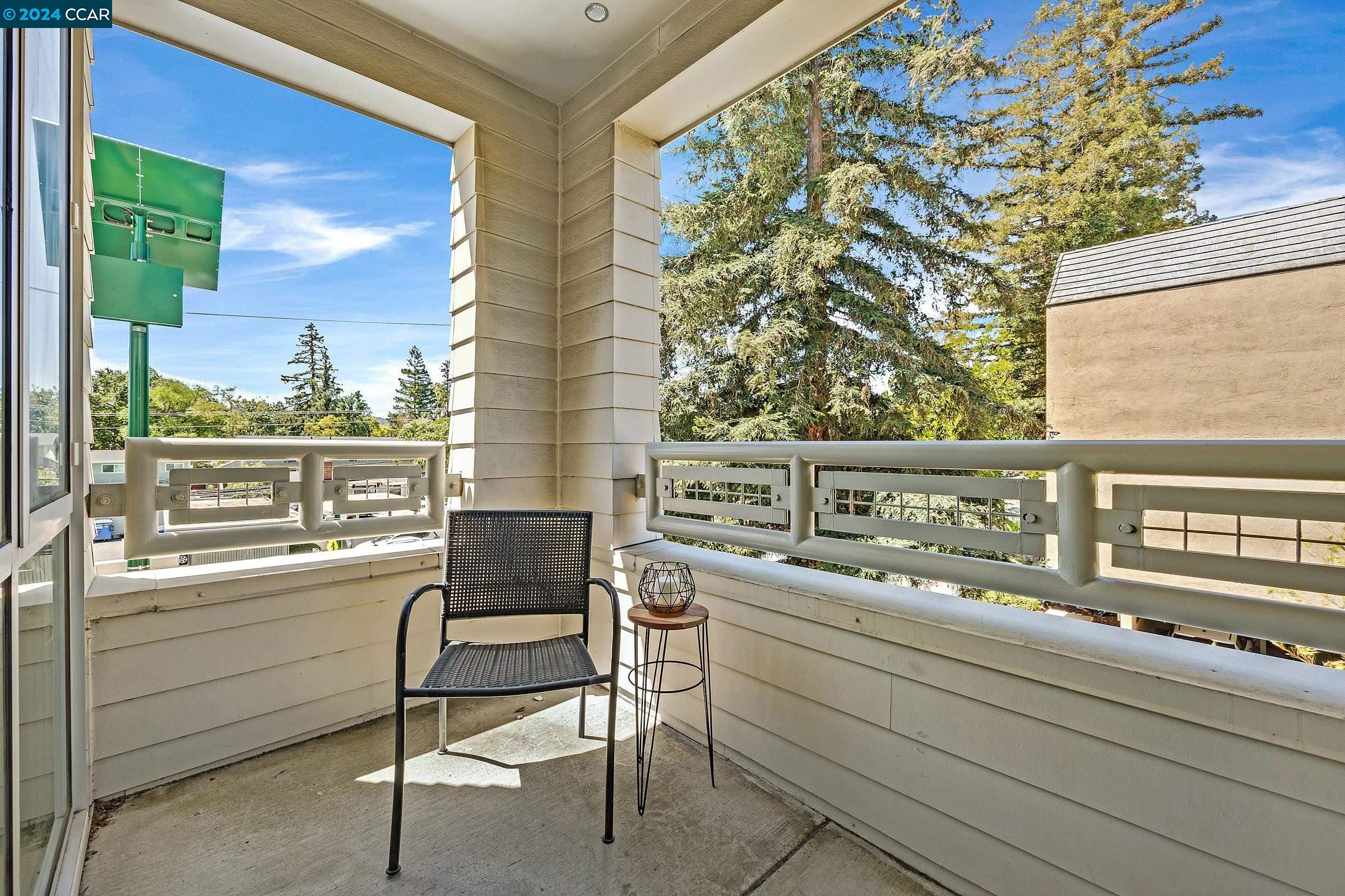 Detail Gallery Image 31 of 37 For 1655 N California Blvd #330,  Walnut Creek,  CA 94596 - 3 Beds | 2/1 Baths
