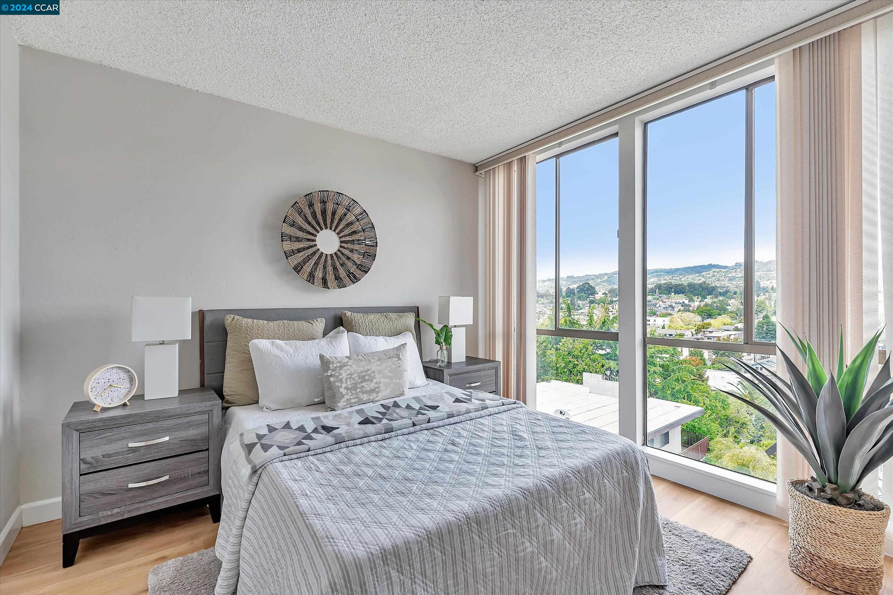 Detail Gallery Image 14 of 30 For 771 Kingston Ave #408,  Oakland,  CA 94611 - 2 Beds | 1 Baths