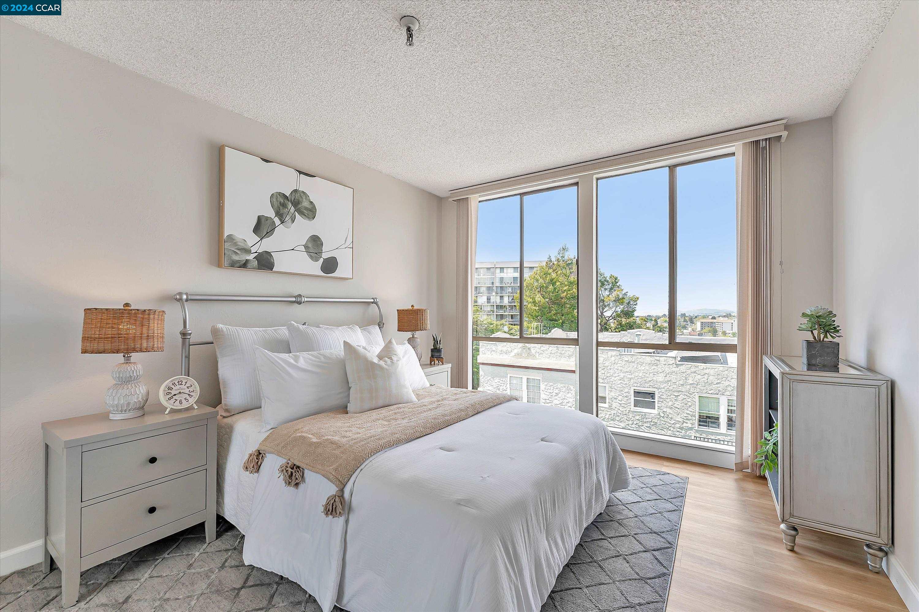Detail Gallery Image 17 of 30 For 771 Kingston Ave #408,  Oakland,  CA 94611 - 2 Beds | 1 Baths
