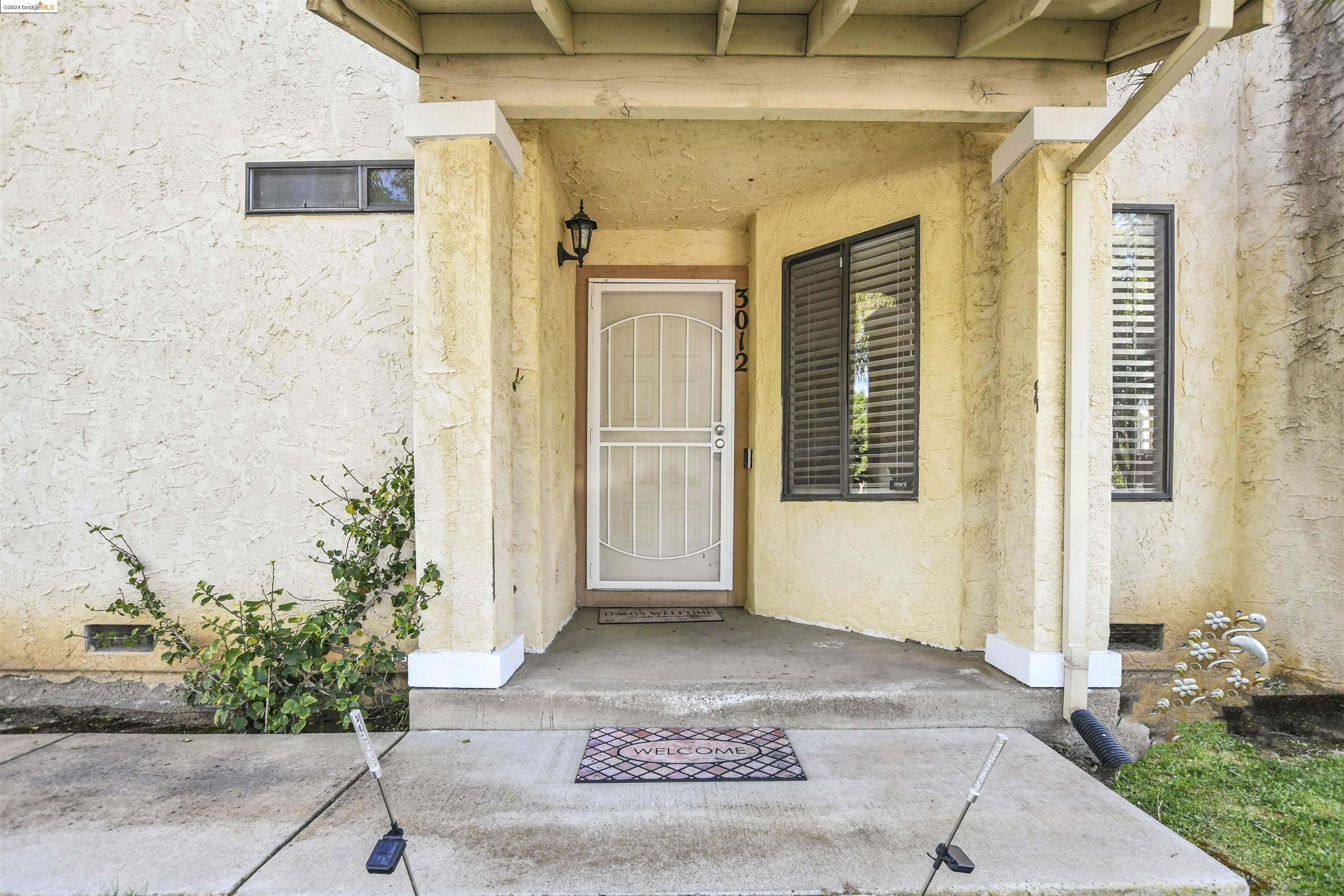 Detail Gallery Image 4 of 22 For 3012 Chickpea Ct, Antioch,  CA 94509 - 3 Beds | 2 Baths