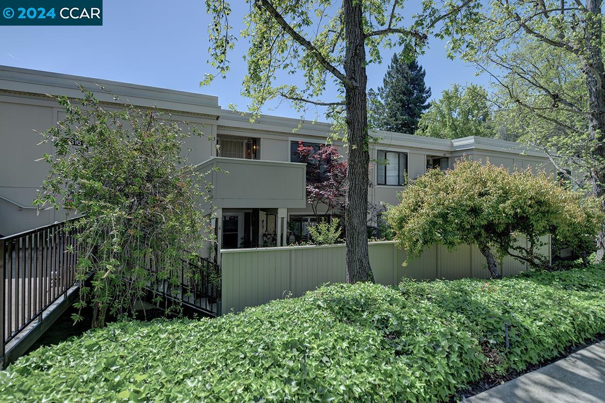 Detail Gallery Image 2 of 46 For 1316 Rockledge Ln #3,  Walnut Creek,  CA 94595 - 2 Beds | 1 Baths