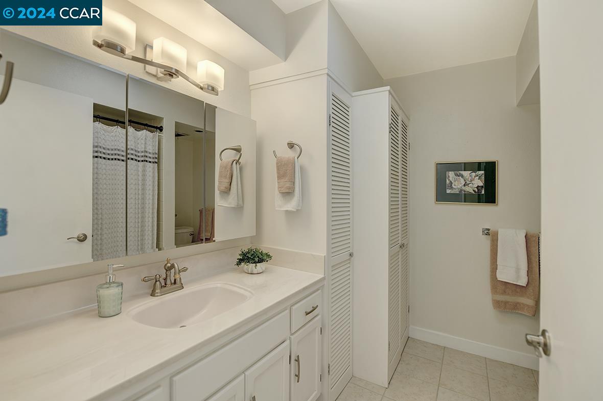 Detail Gallery Image 24 of 46 For 1316 Rockledge Ln #3,  Walnut Creek,  CA 94595 - 2 Beds | 1 Baths