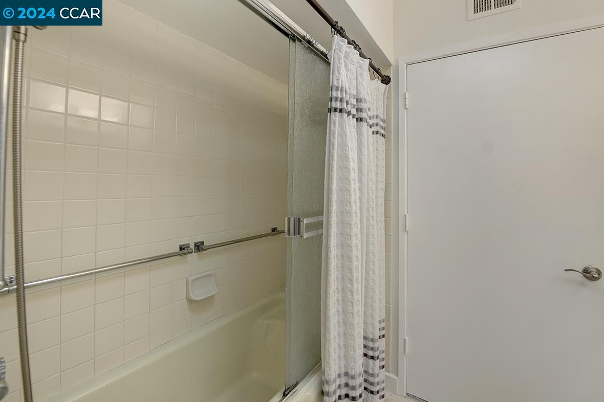 Detail Gallery Image 26 of 46 For 1316 Rockledge Ln #3,  Walnut Creek,  CA 94595 - 2 Beds | 1 Baths