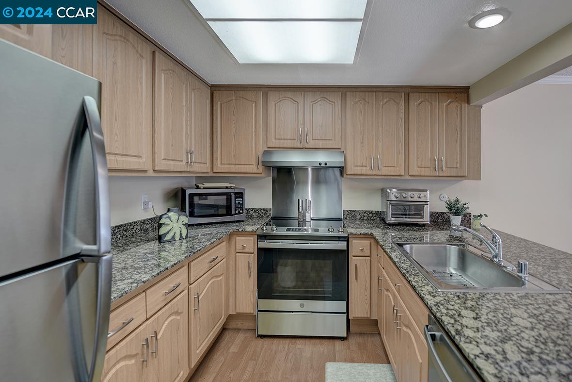 Detail Gallery Image 7 of 46 For 1316 Rockledge Ln #3,  Walnut Creek,  CA 94595 - 2 Beds | 1 Baths