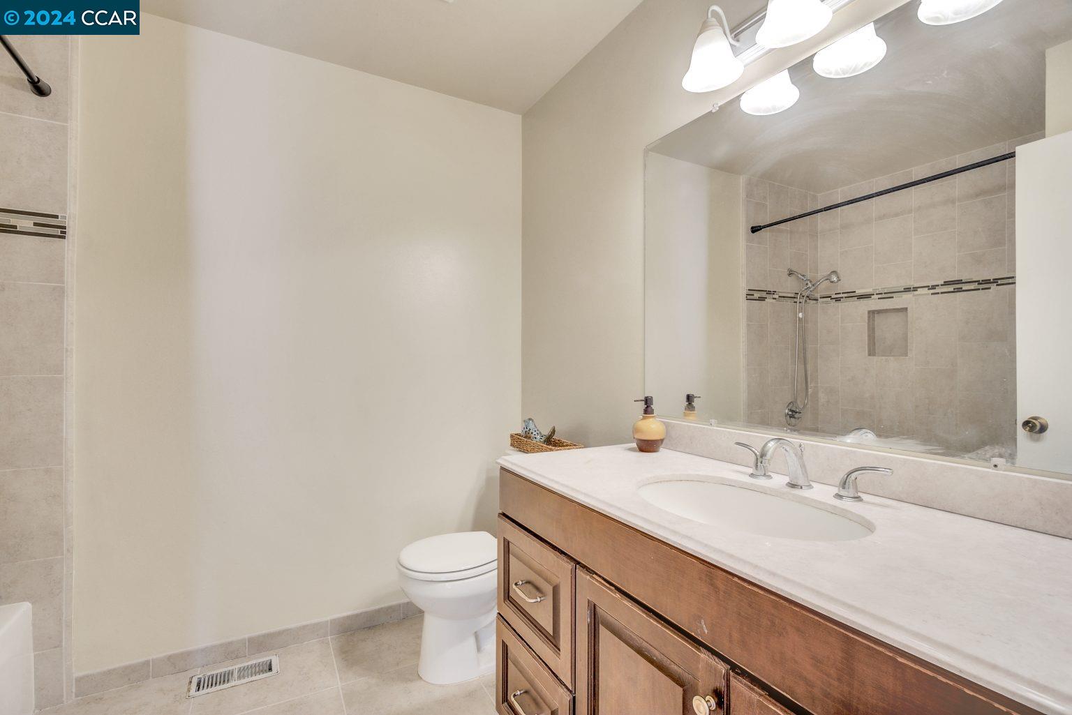 Detail Gallery Image 30 of 54 For 2409 Grimsby Dr, Antioch,  CA 94509 - 4 Beds | 2/1 Baths