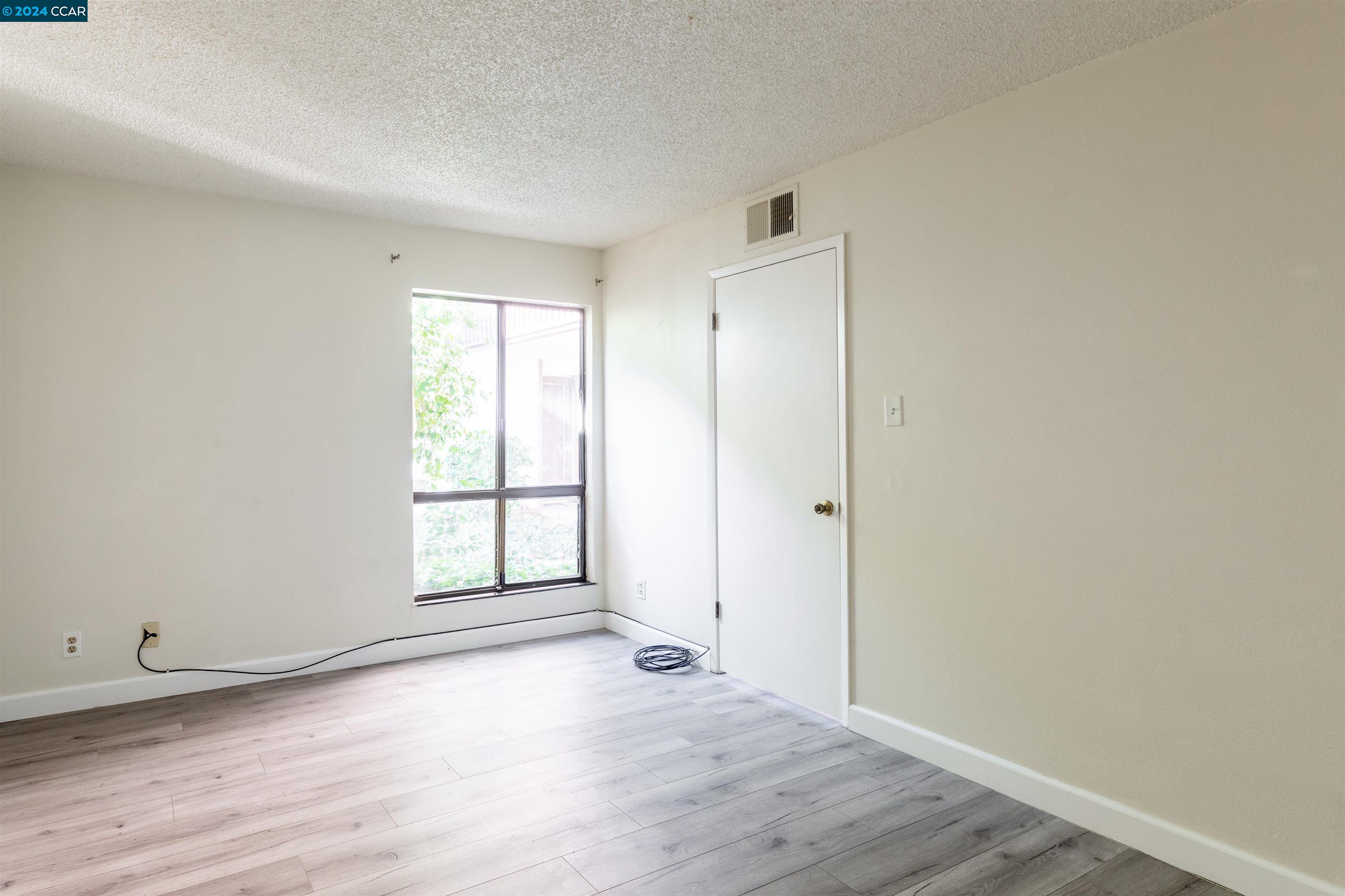 Detail Gallery Image 16 of 18 For 2416 Shadown Lane #75,  Antioch,  CA 94509 - 1 Beds | 1 Baths