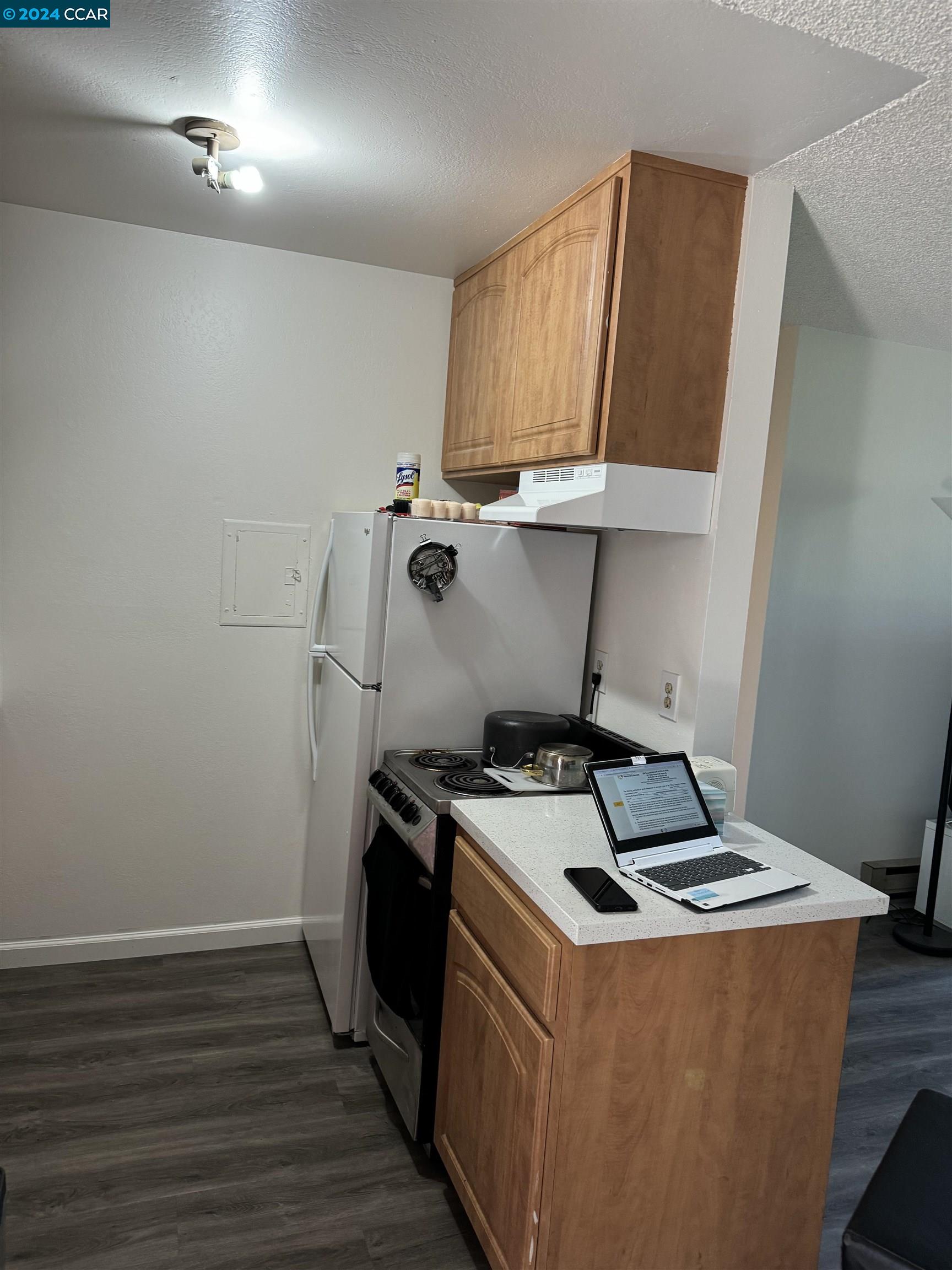 Detail Gallery Image 11 of 52 For 1126 Cherry Avenue #105,  San Bruno,  CA 94066 - 1 Beds | 1 Baths