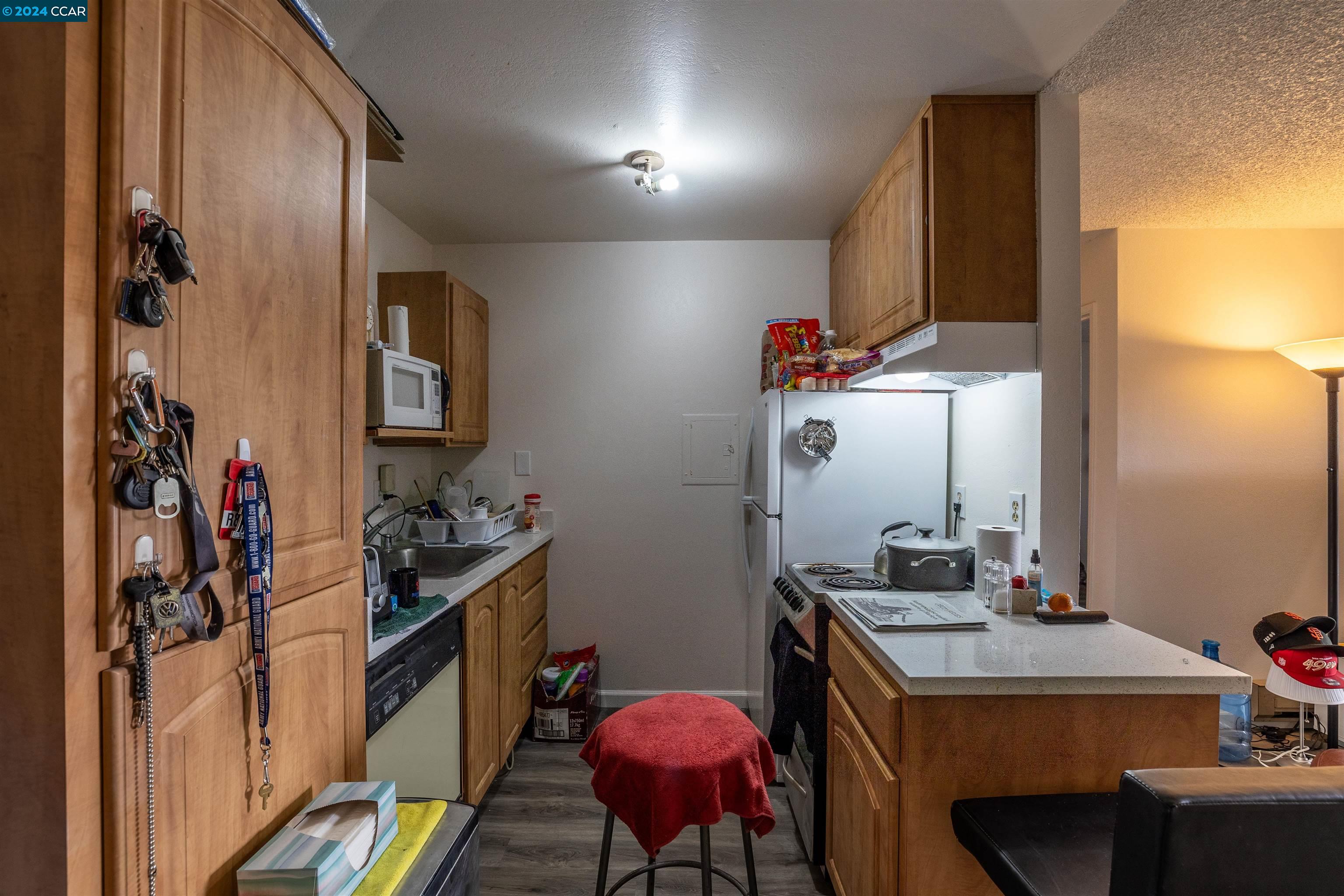 Detail Gallery Image 13 of 52 For 1126 Cherry Avenue #105,  San Bruno,  CA 94066 - 1 Beds | 1 Baths