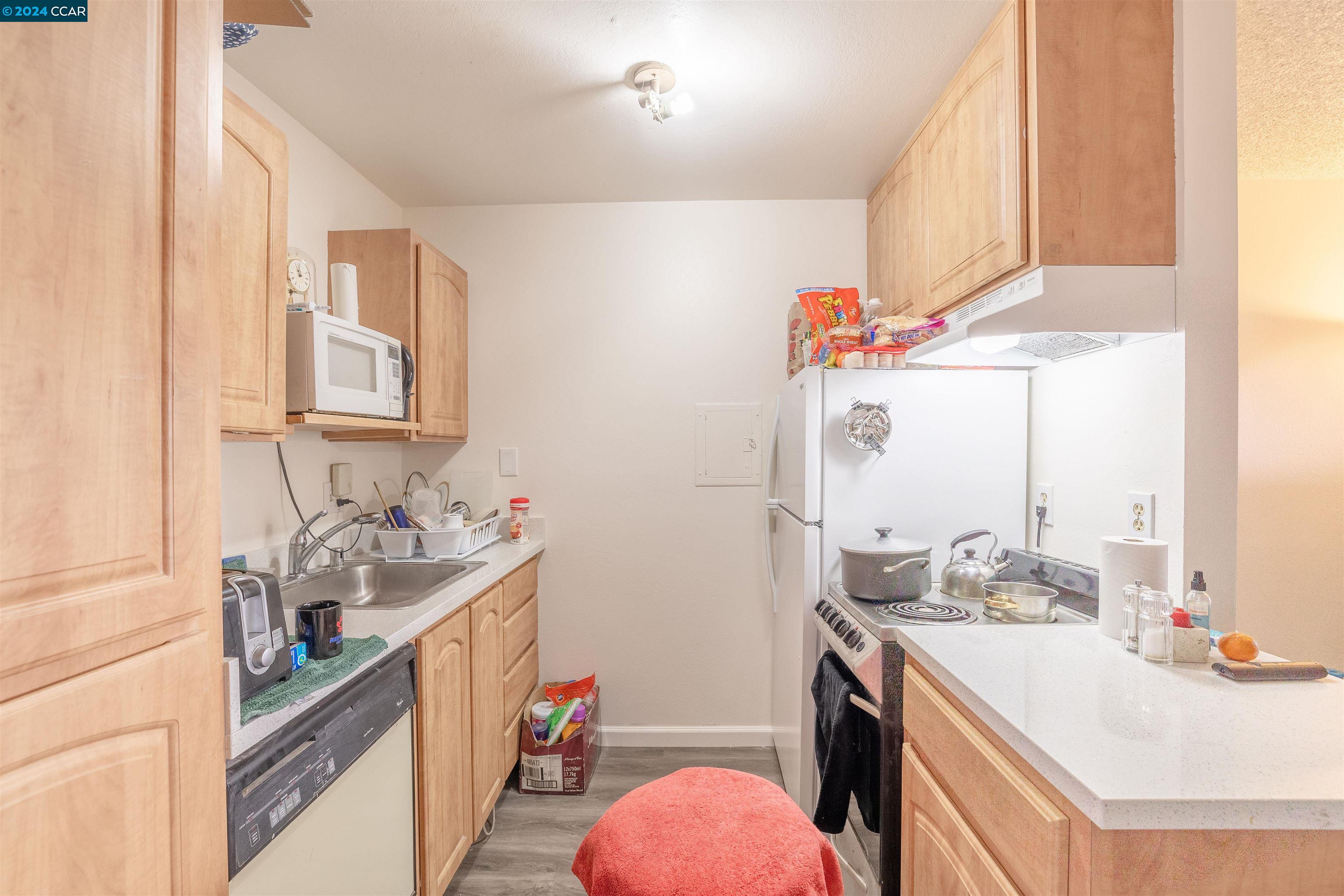 Detail Gallery Image 14 of 52 For 1126 Cherry Avenue #105,  San Bruno,  CA 94066 - 1 Beds | 1 Baths