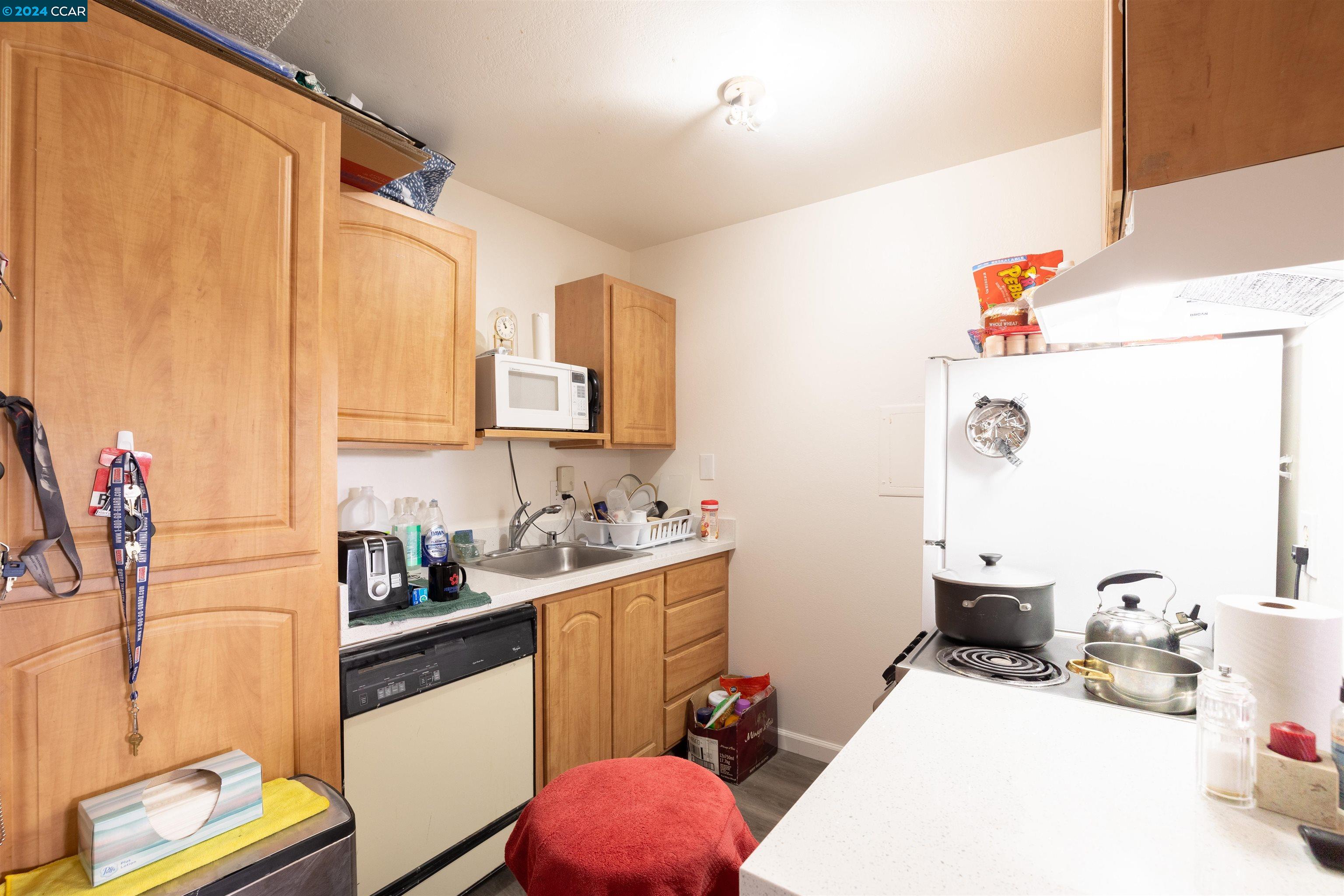 Detail Gallery Image 10 of 52 For 1126 Cherry Avenue #105,  San Bruno,  CA 94066 - 1 Beds | 1 Baths