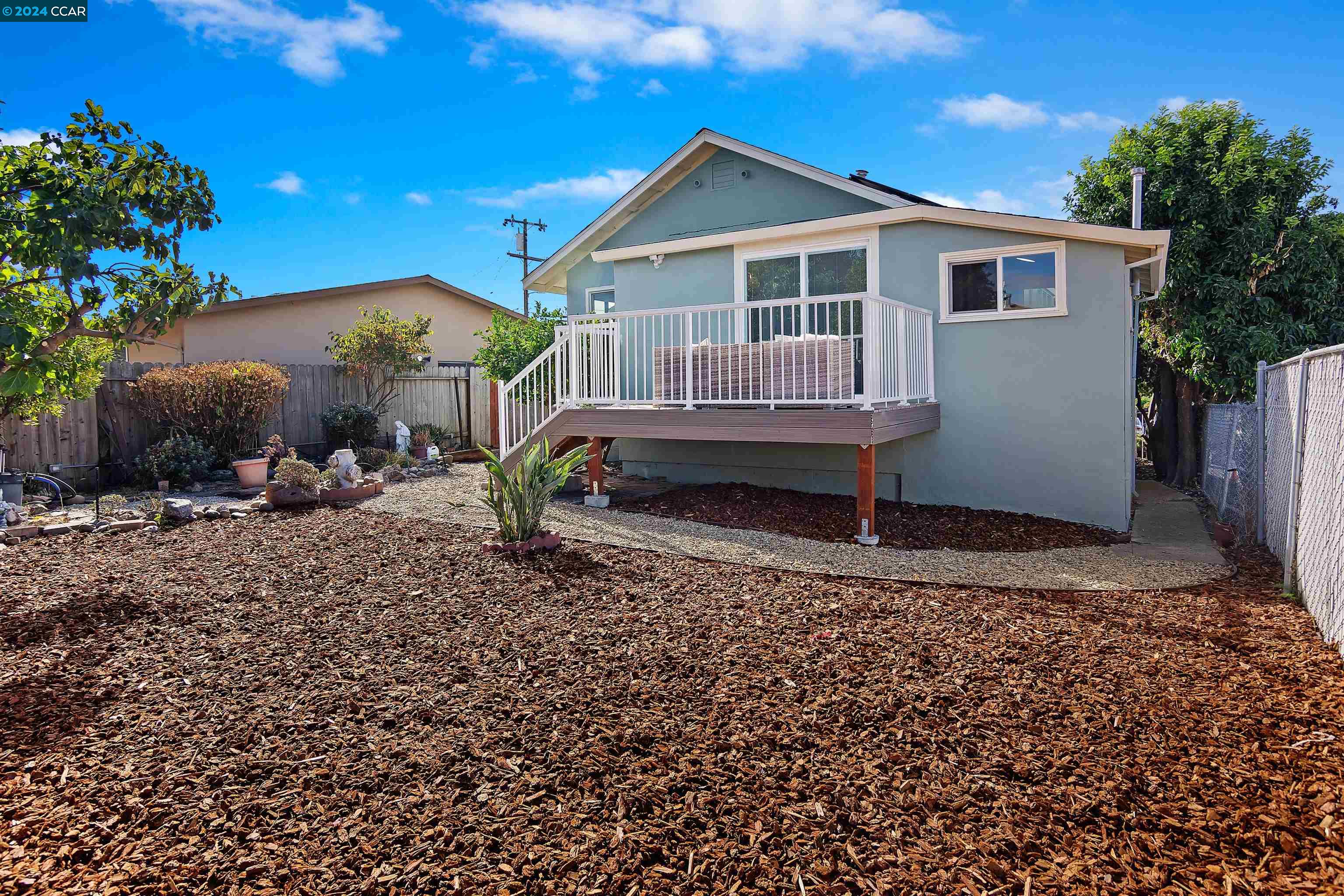 Detail Gallery Image 25 of 26 For 219 Suisun Ave, Rodeo,  CA 94572 - 3 Beds | 2 Baths