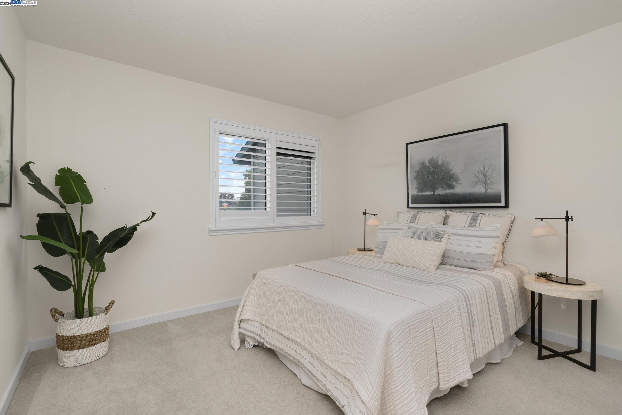 Detail Gallery Image 24 of 34 For 25099 Oakridge Ct, Hayward,  CA 94541 - 3 Beds | 2/1 Baths