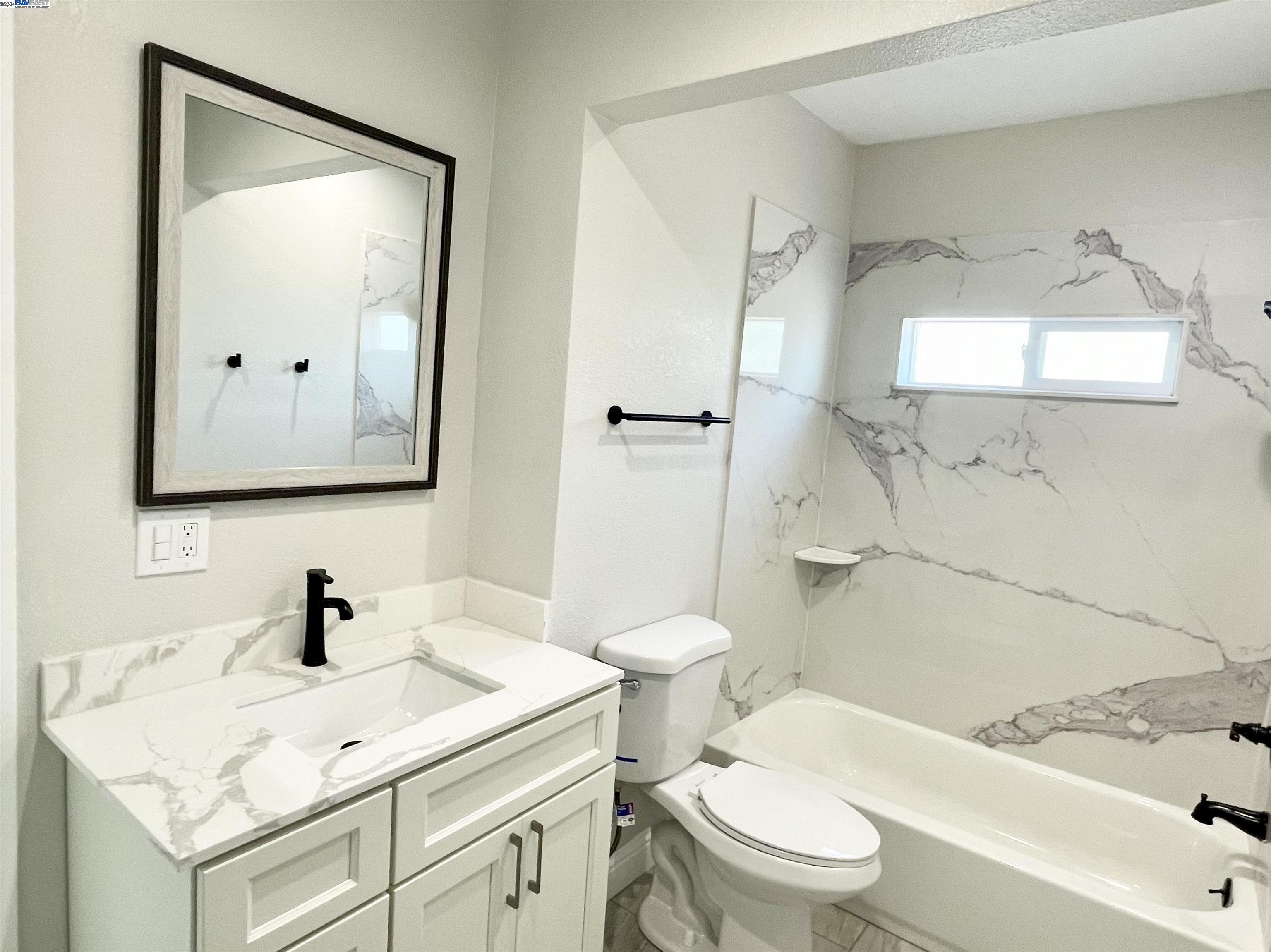 Detail Gallery Image 25 of 35 For 1331 87th Ave, Oakland,  CA 94621 - – Beds | – Baths