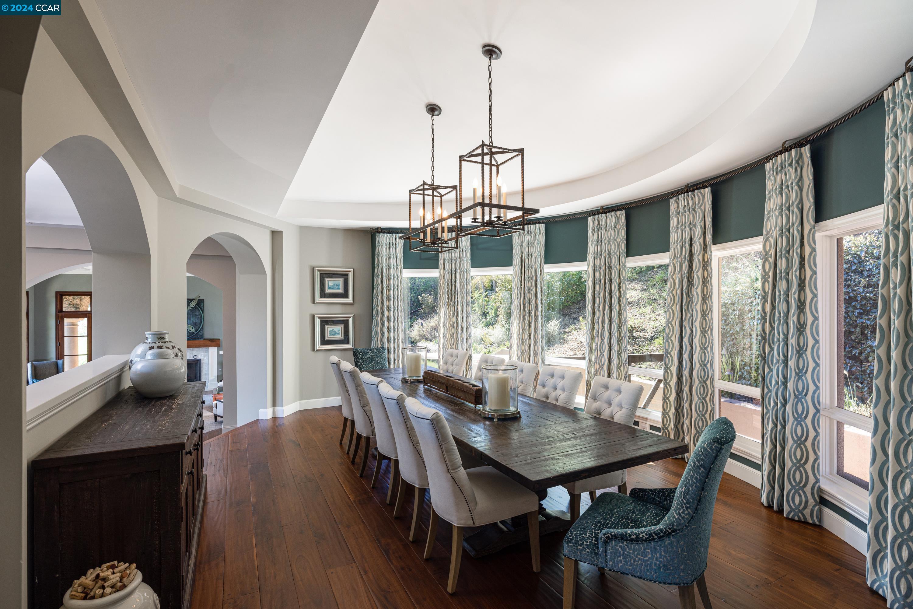 Detail Gallery Image 7 of 48 For 42 Tappan Ln, Orinda,  CA 94563 - 5 Beds | 6 Baths