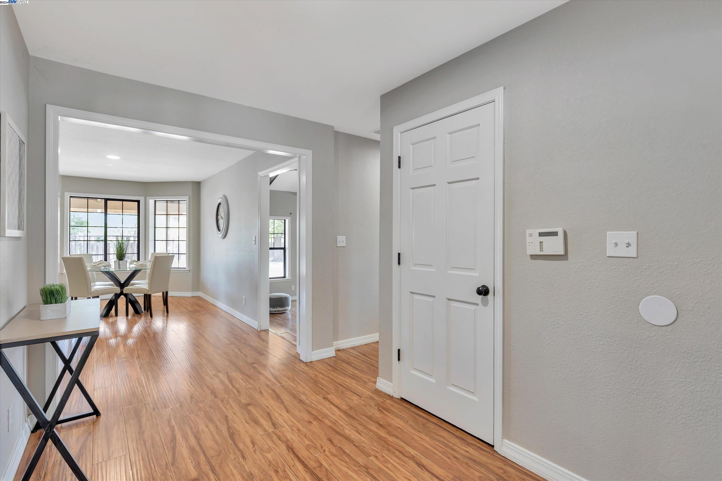 Detail Gallery Image 10 of 60 For 1525 Hillcrest Ave, Antioch,  CA 94509 - 4 Beds | 3/1 Baths