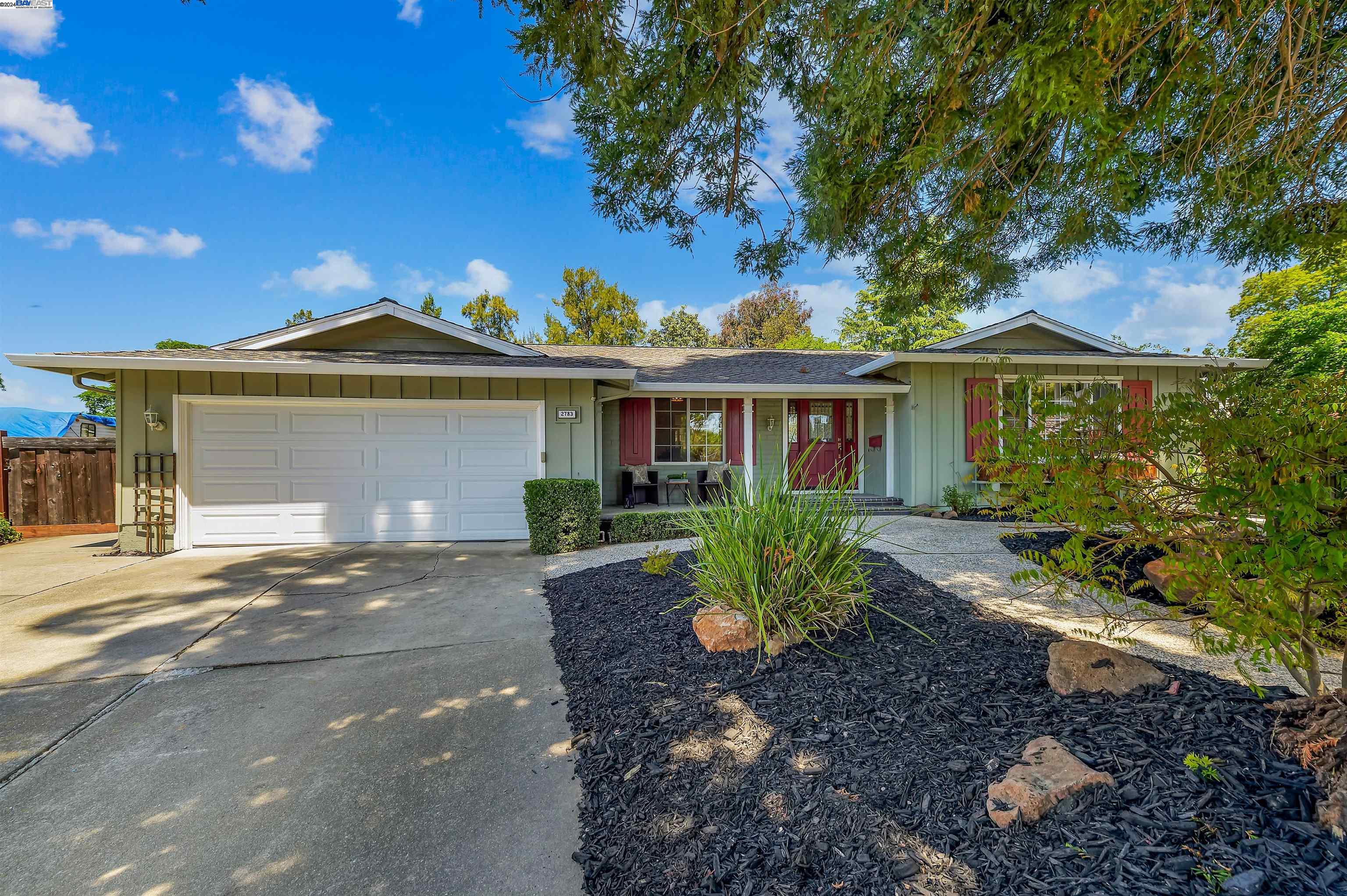 Detail Gallery Image 1 of 34 For 2783 Curlew Ct, Pleasanton,  CA 94566 - 4 Beds | 2 Baths