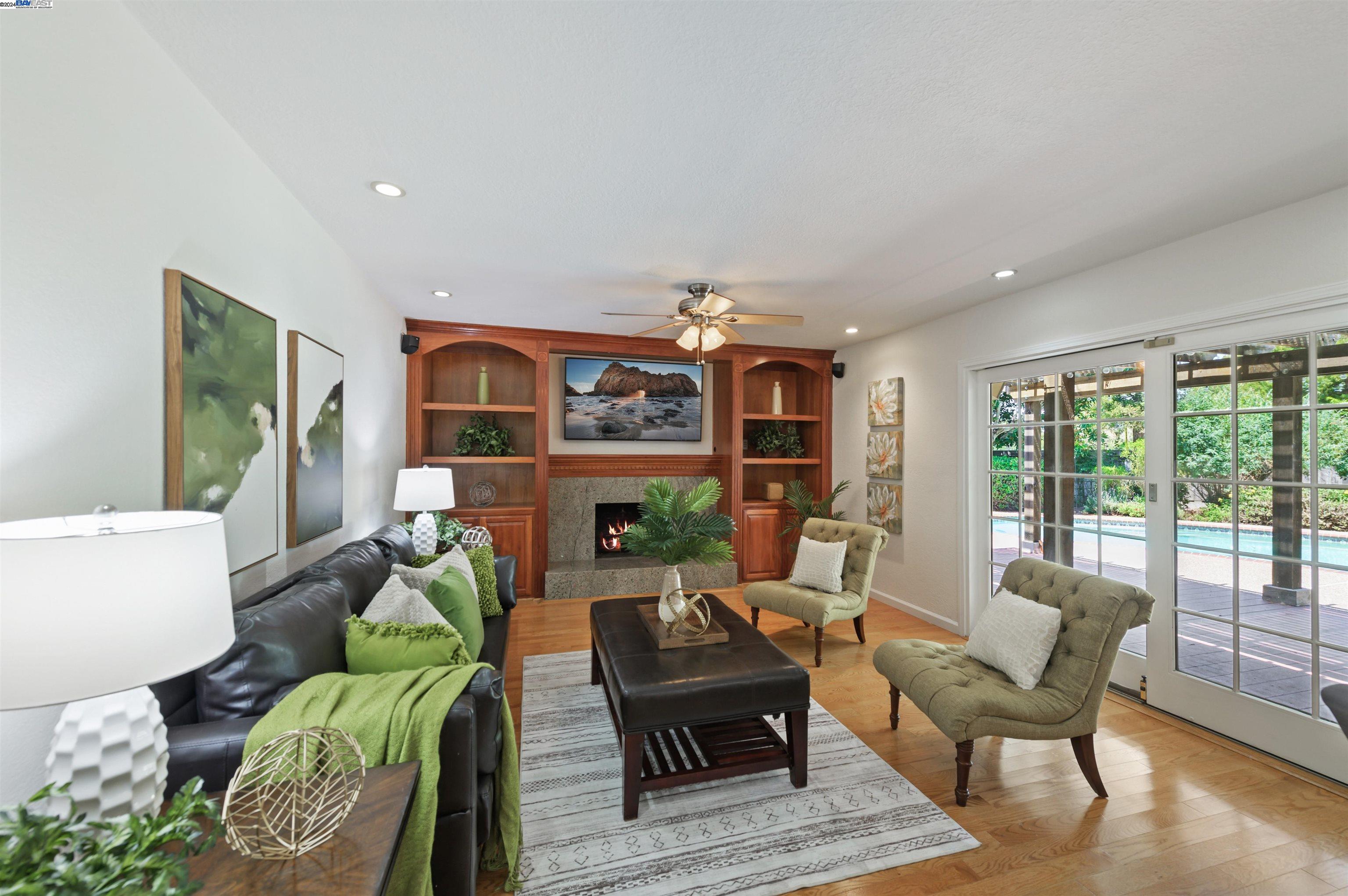 Detail Gallery Image 12 of 34 For 2783 Curlew Ct, Pleasanton,  CA 94566 - 4 Beds | 2 Baths