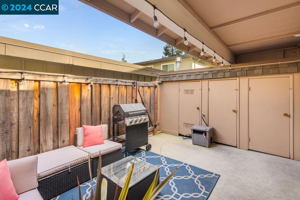Detail Gallery Image 21 of 24 For 23 Fountainhead Ct, Martinez,  CA 94553 - 3 Beds | 2 Baths