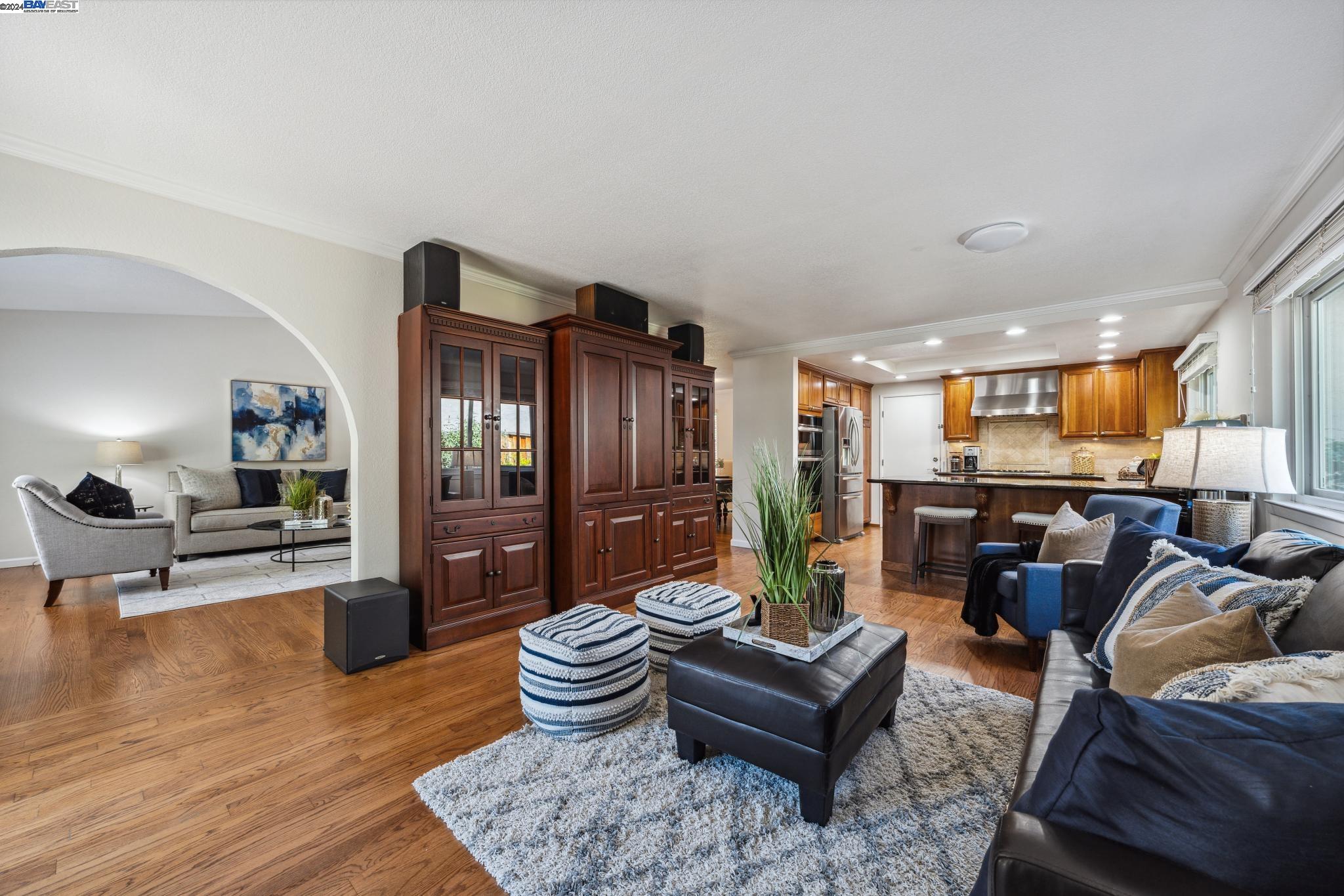 Detail Gallery Image 14 of 44 For 3209 Curtis Cir, Pleasanton,  CA 94588 - 3 Beds | 2 Baths