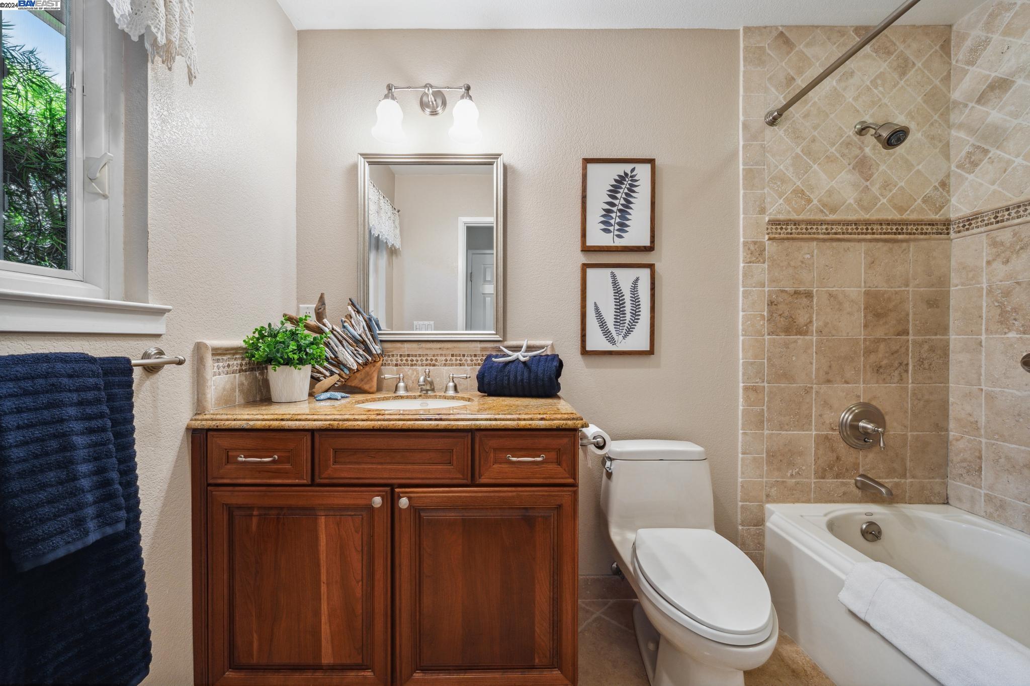 Detail Gallery Image 31 of 44 For 3209 Curtis Cir, Pleasanton,  CA 94588 - 3 Beds | 2 Baths