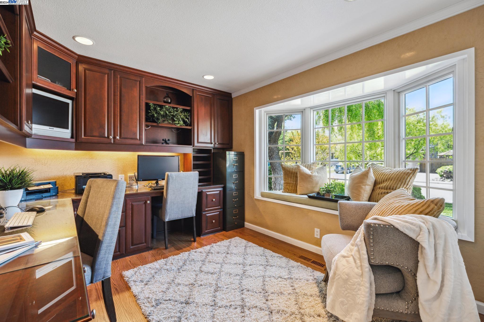 Detail Gallery Image 32 of 44 For 3209 Curtis Cir, Pleasanton,  CA 94588 - 3 Beds | 2 Baths