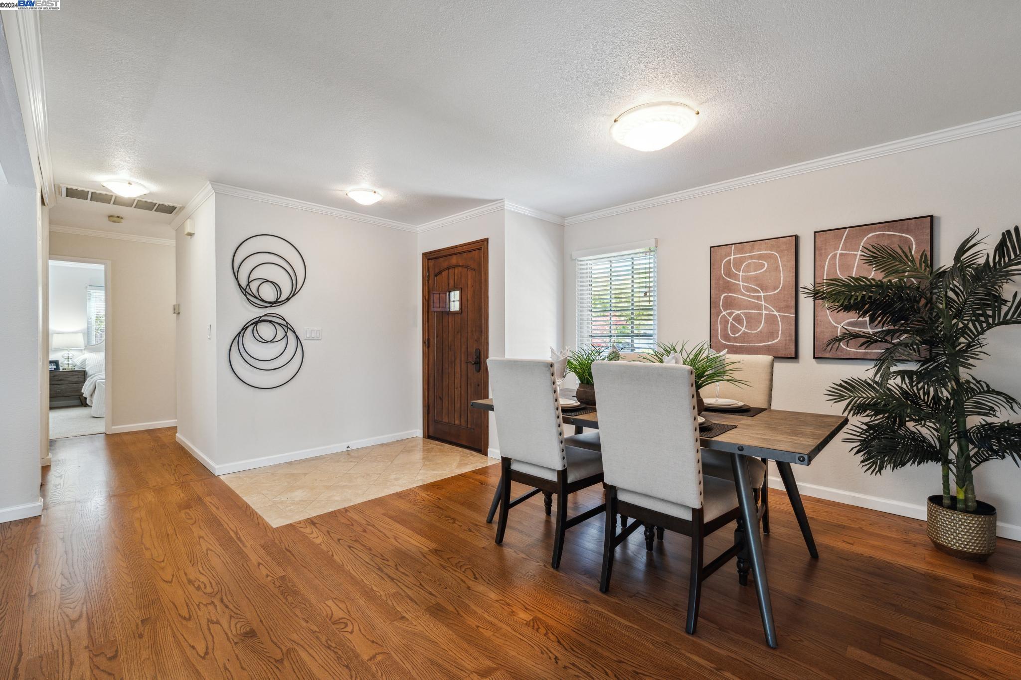 Detail Gallery Image 9 of 44 For 3209 Curtis Cir, Pleasanton,  CA 94588 - 3 Beds | 2 Baths