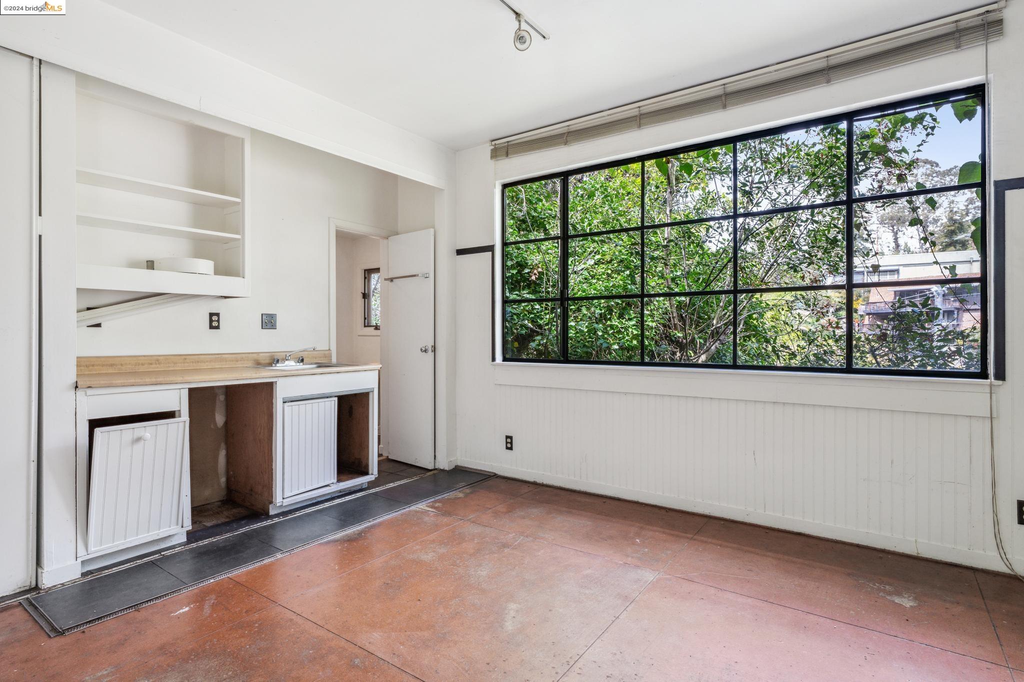 Detail Gallery Image 43 of 47 For 1402 Glendale Ave, Berkeley,  CA 94708 - 2 Beds | 2 Baths