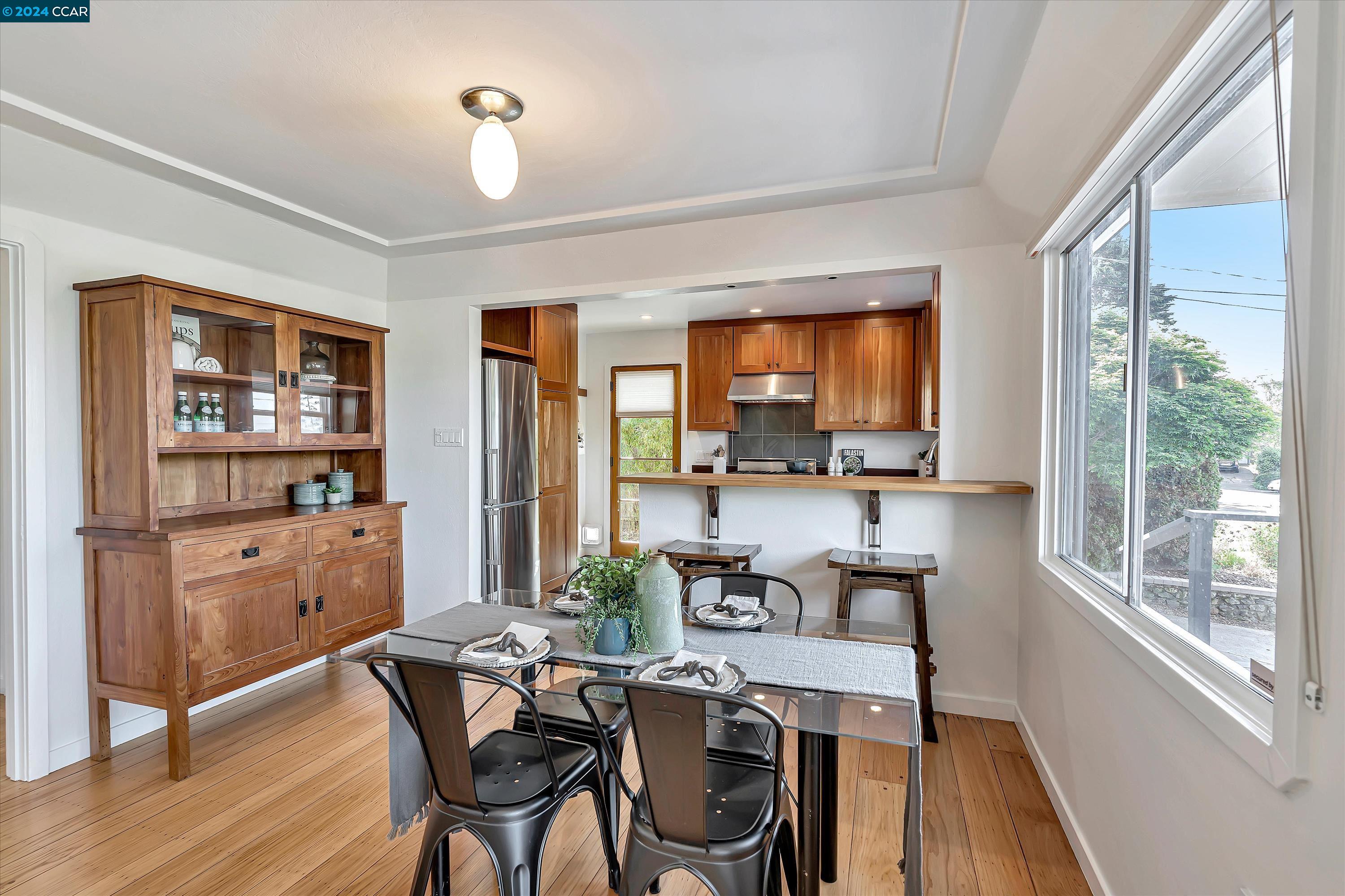 Detail Gallery Image 9 of 47 For 1871 Tulare Ave, Richmond,  CA 94805 - 3 Beds | 2 Baths