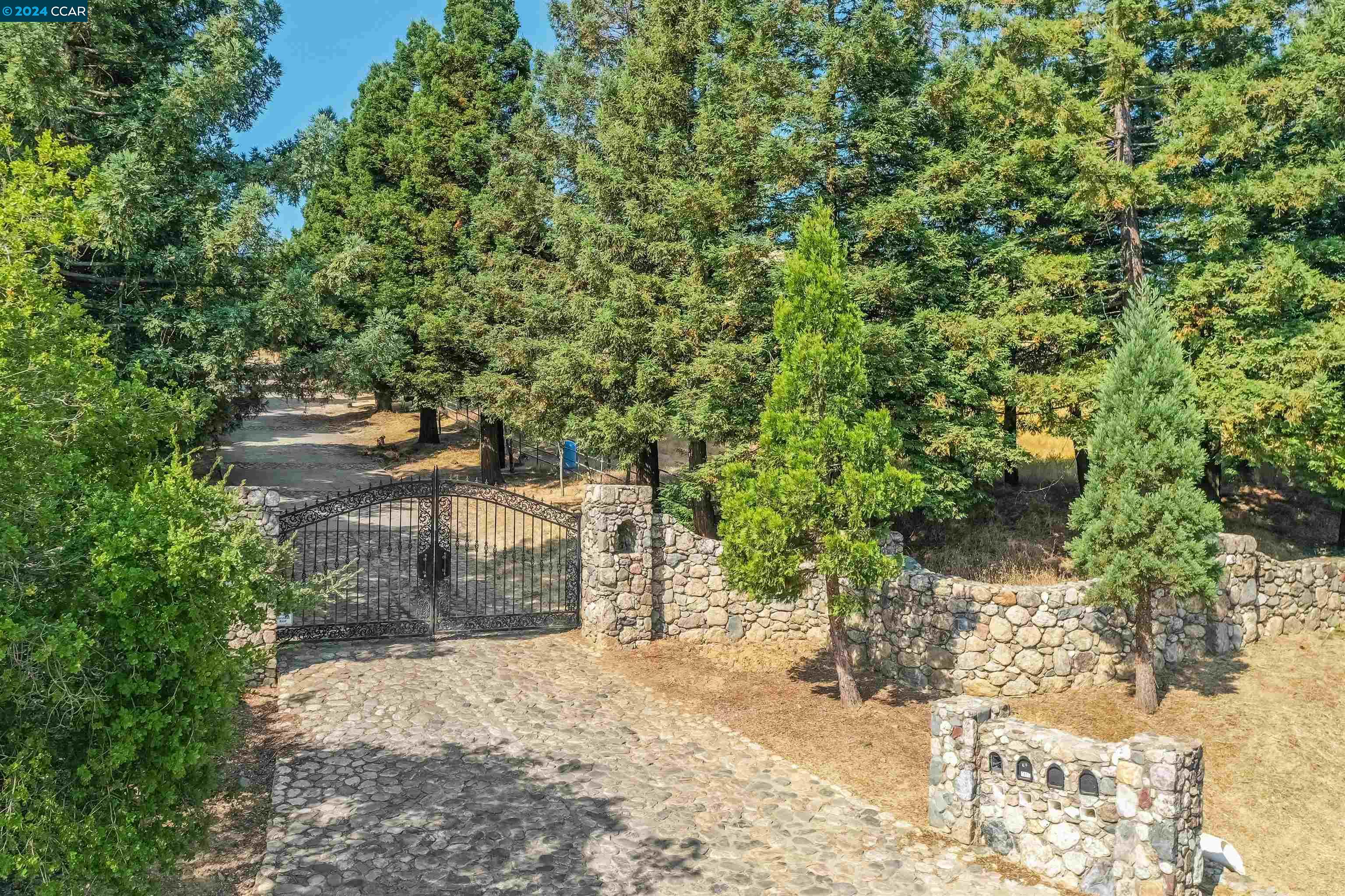 Detail Gallery Image 1 of 1 For 10 Storybook Ln, Livermore,  CA 94551 - – Beds | – Baths