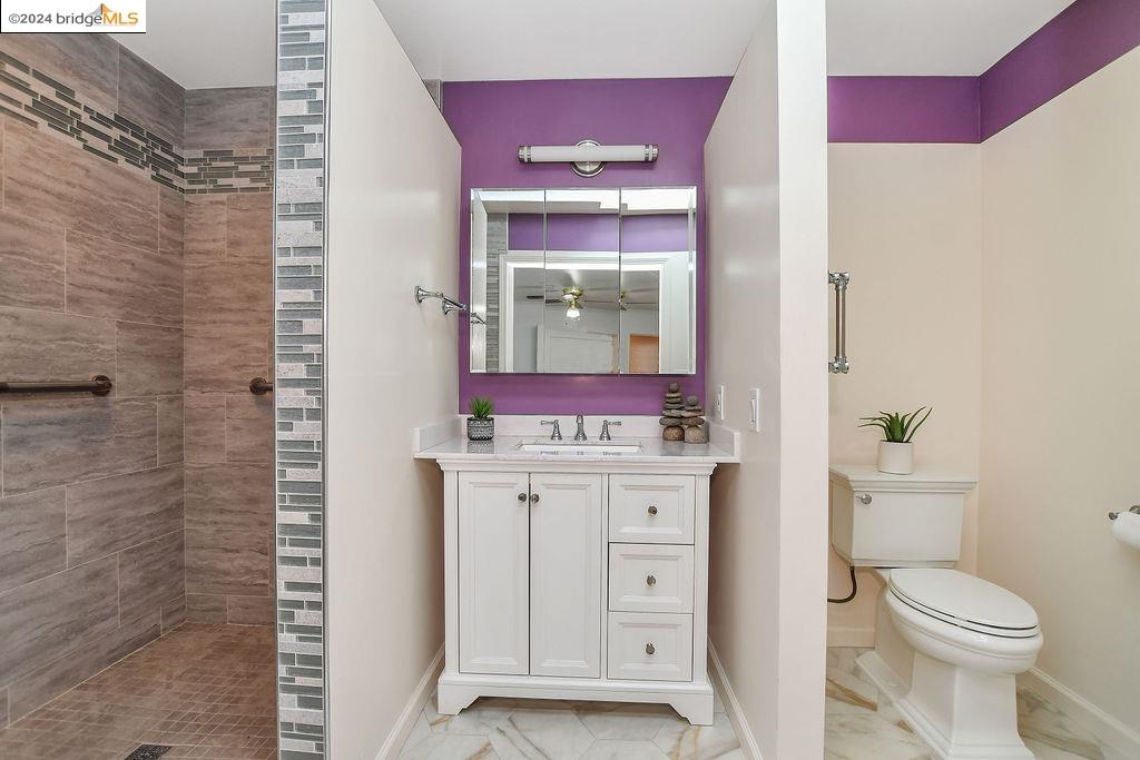 Detail Gallery Image 15 of 33 For 428 Wisteria Dr, East Palo Alto,  CA 94303 - 3 Beds | 2 Baths