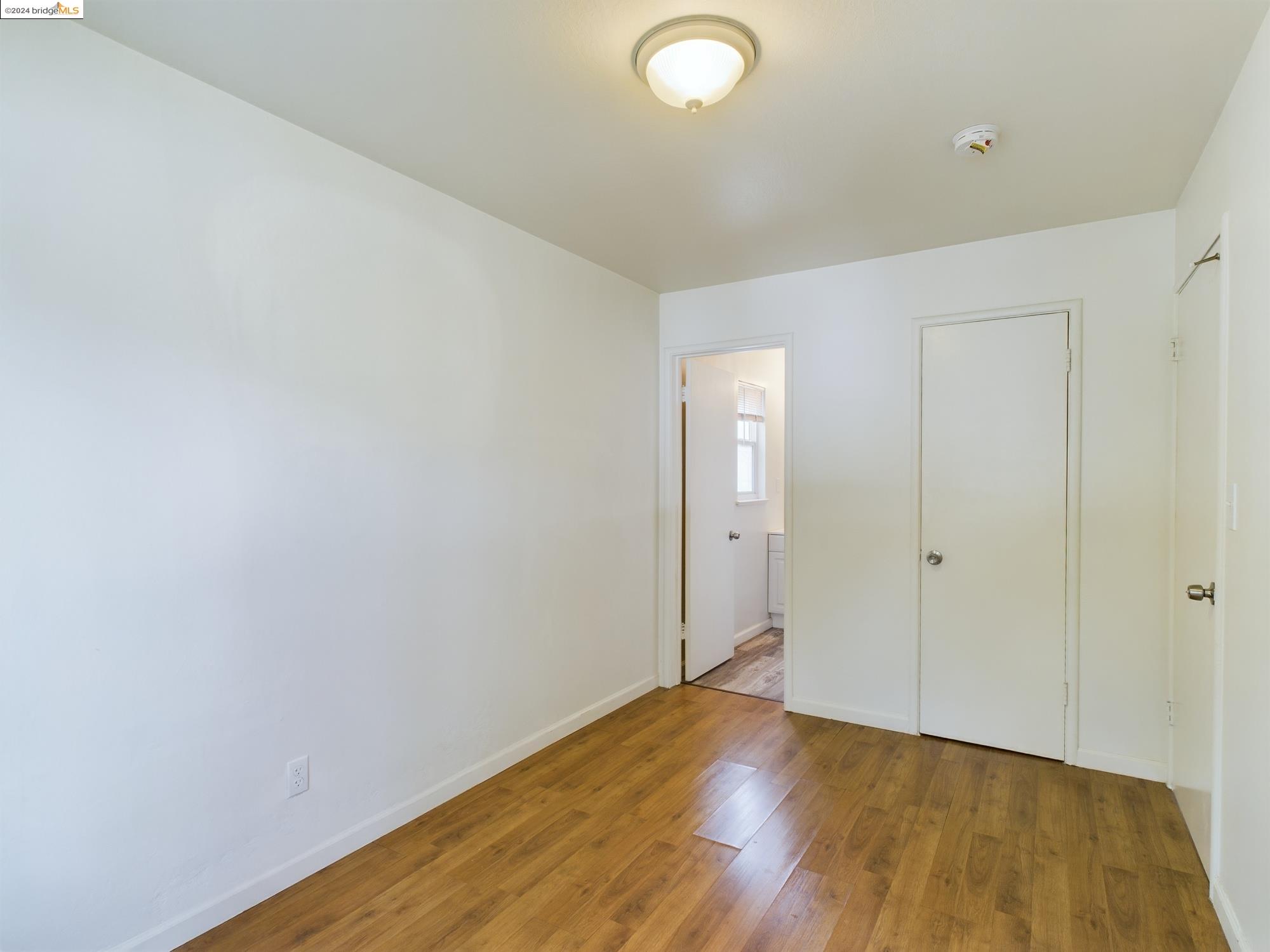 Detail Gallery Image 8 of 16 For 3801 Opal Street, Oakland,  CA 94609 - 1 Beds | 1 Baths