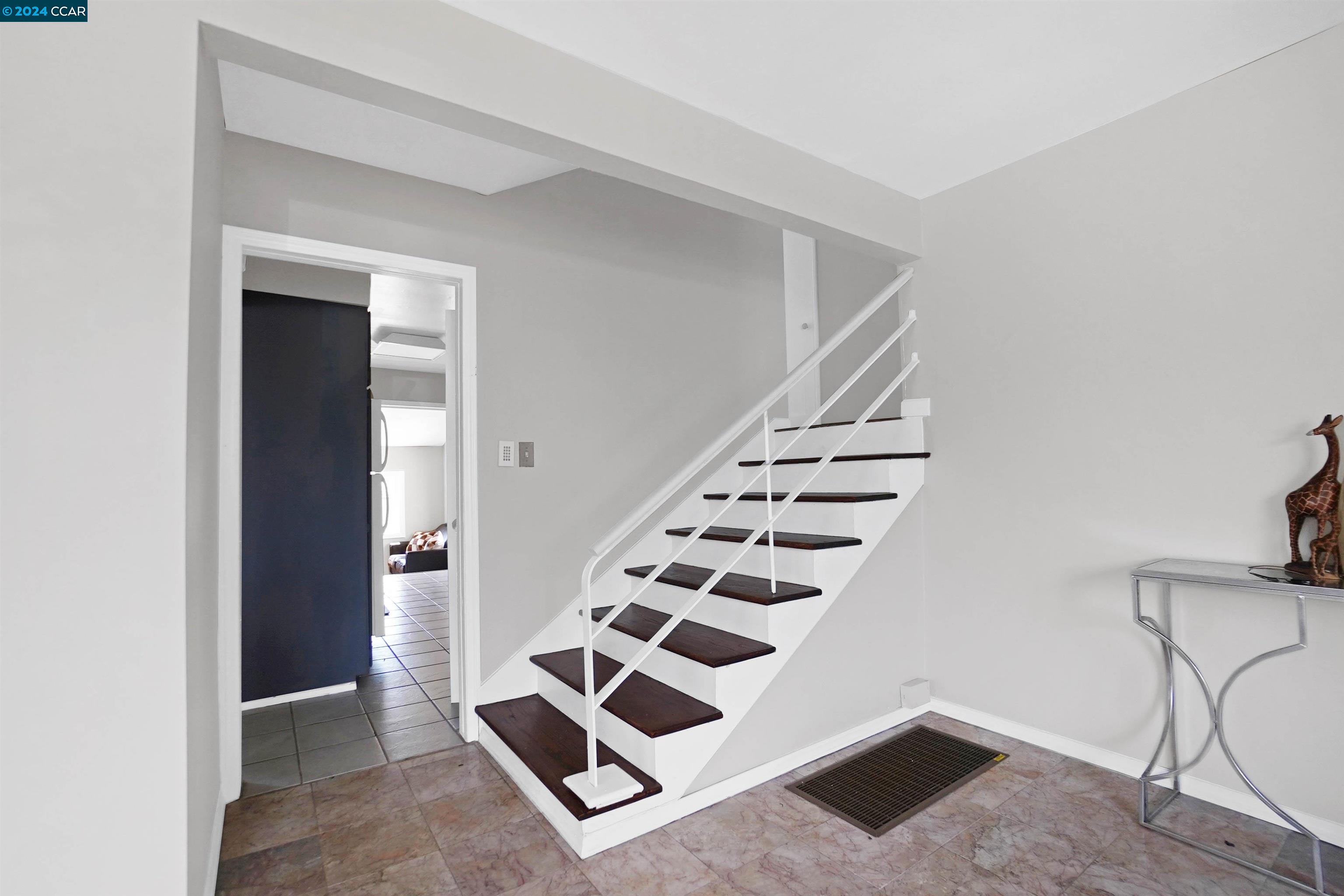 Detail Gallery Image 19 of 41 For 718 Maine Ave, Richmond,  CA 94804 - 3 Beds | 1 Baths