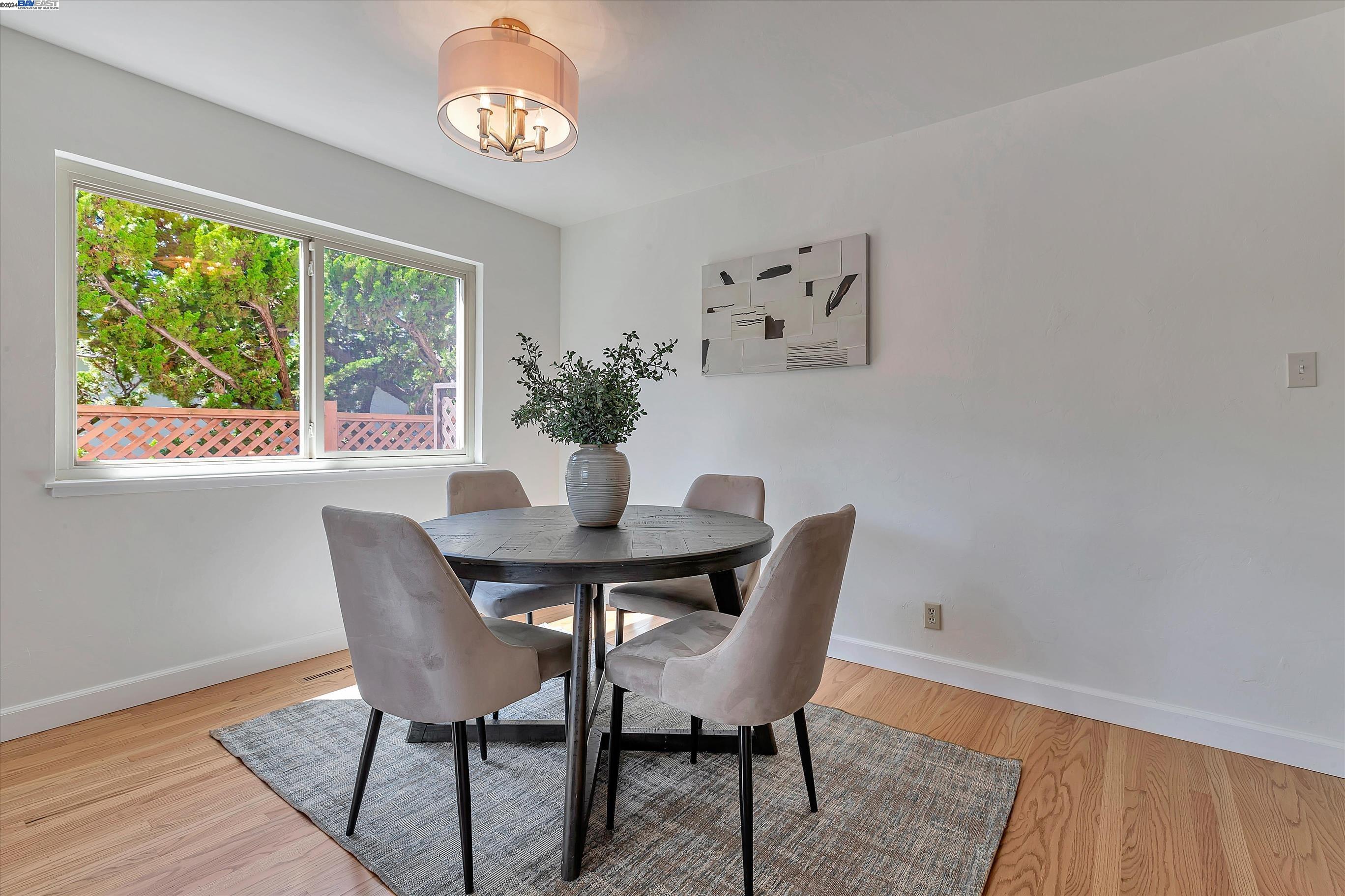 Detail Gallery Image 13 of 58 For 16226 San Remo Dr, San Leandro,  CA 94578 - 3 Beds | 2/1 Baths