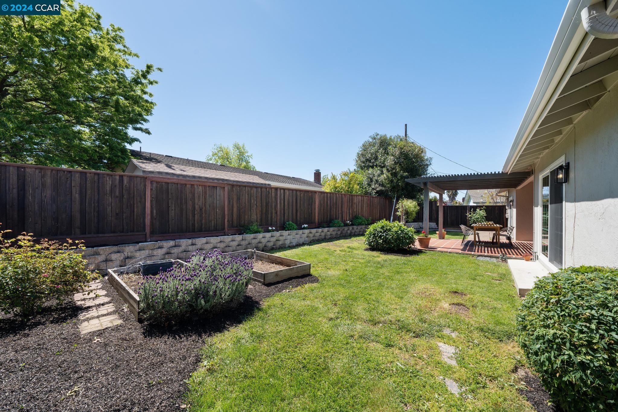 Detail Gallery Image 41 of 45 For 3460 Mckean Dr, Concord,  CA 94518 - 3 Beds | 2 Baths