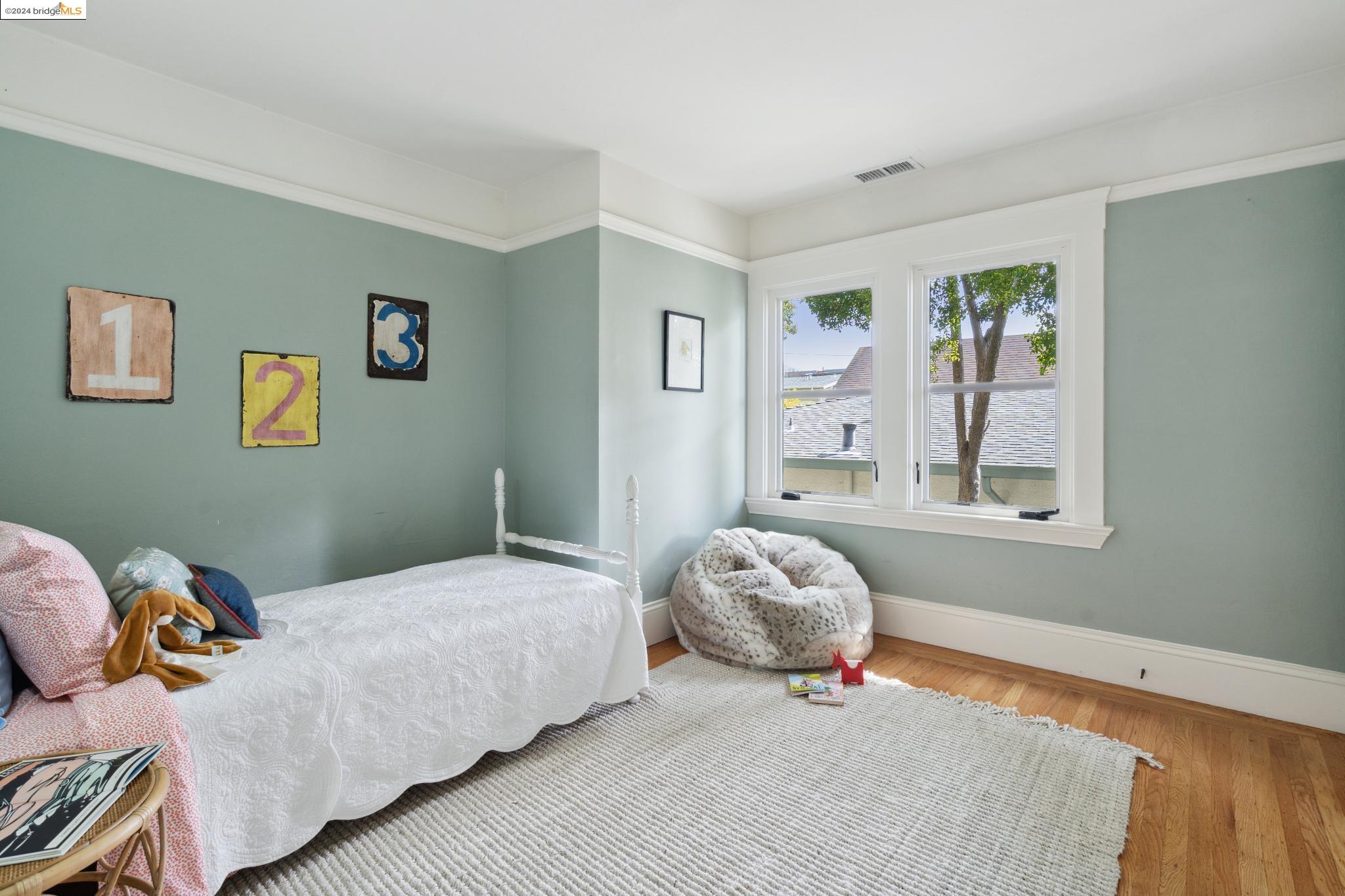 Detail Gallery Image 26 of 53 For 5248 Desmond St, Oakland,  CA 94618 - – Beds | – Baths