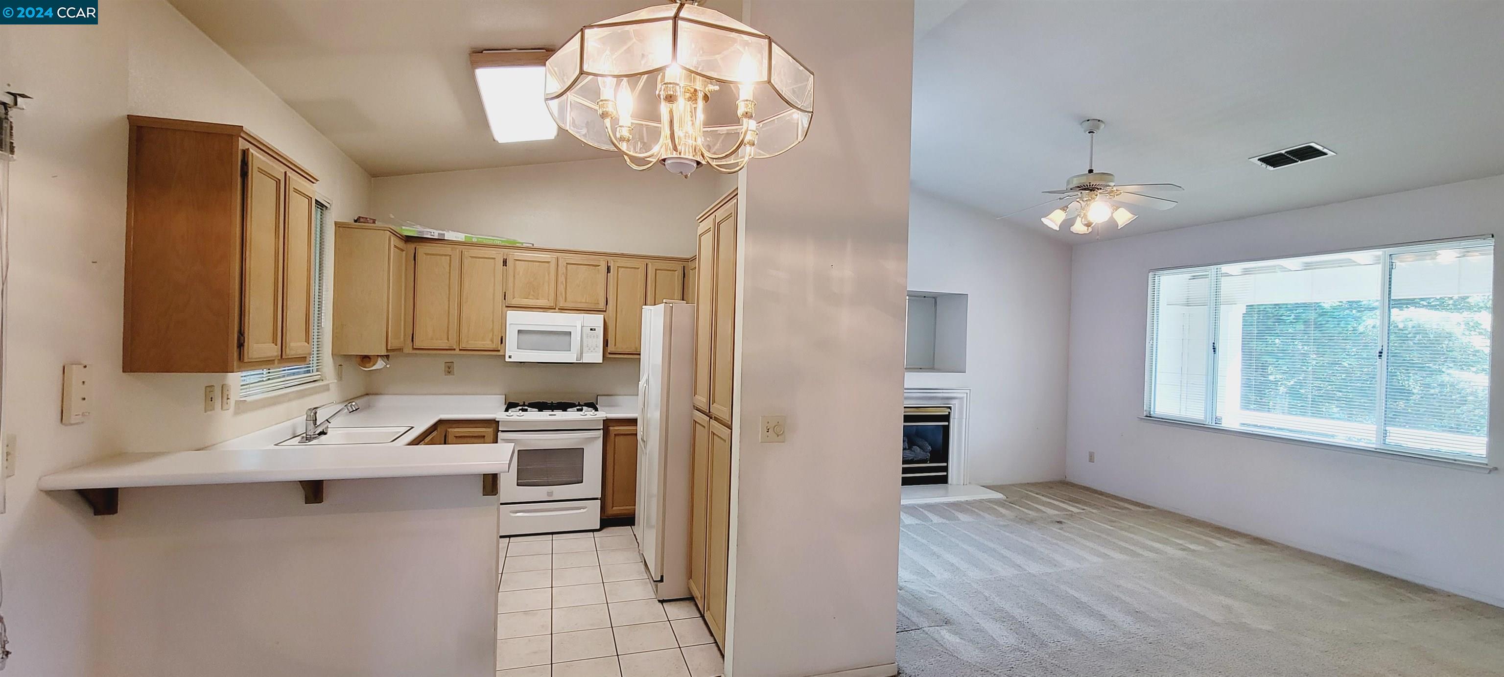 Detail Gallery Image 7 of 20 For 1296 Walnut Meadows Dr, Oakley,  CA 94561 - 3 Beds | 2 Baths