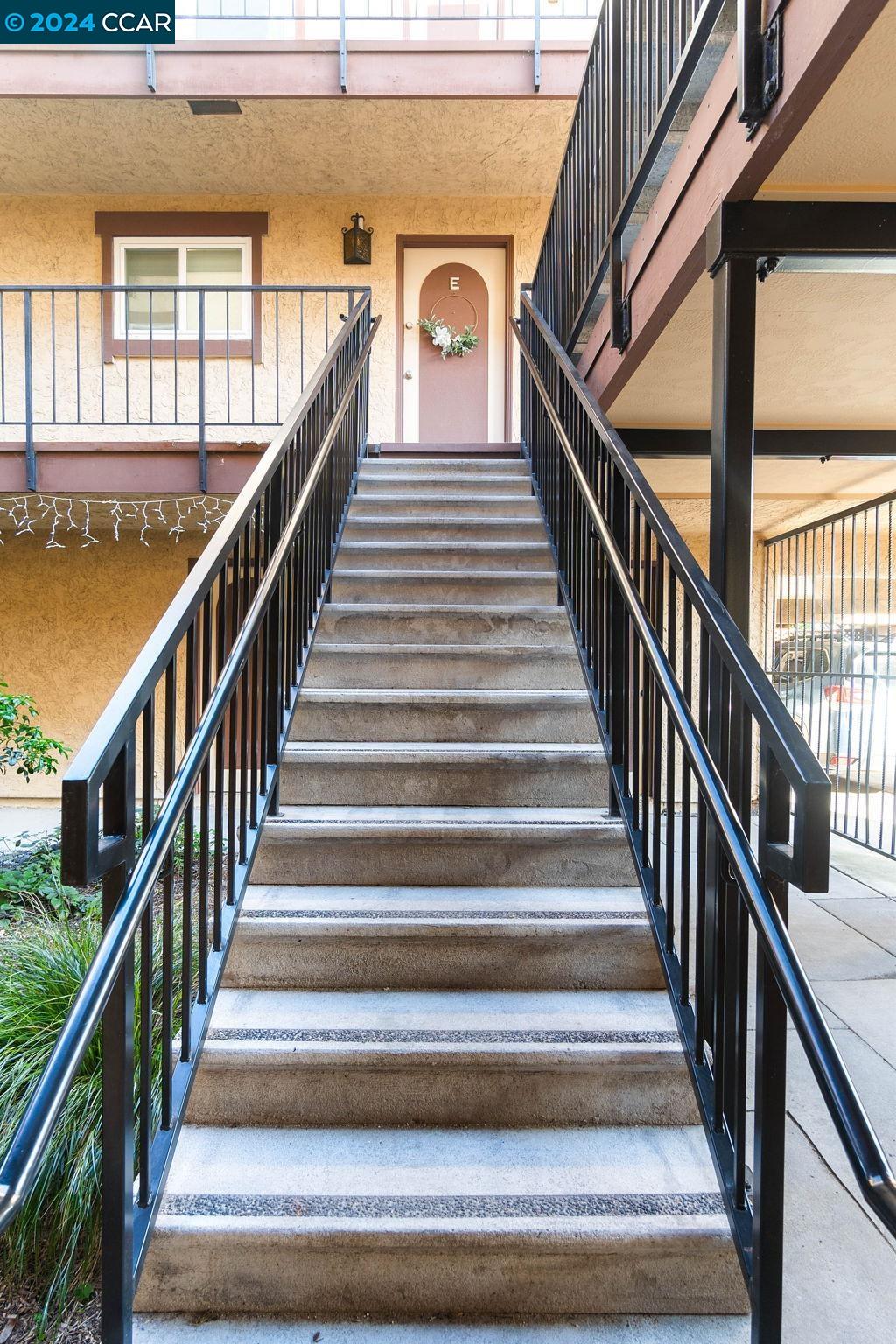 Detail Gallery Image 43 of 43 For 2426 Lincoln Avenue E, Alameda,  CA 94501 - 2 Beds | 1/1 Baths