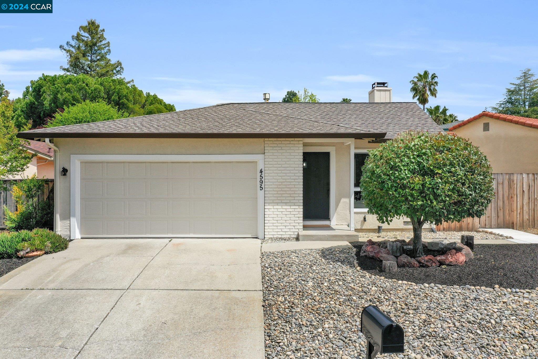 Detail Gallery Image 1 of 1 For 4595 Deercreek Ln, Concord,  CA 94521 - 3 Beds | 2 Baths